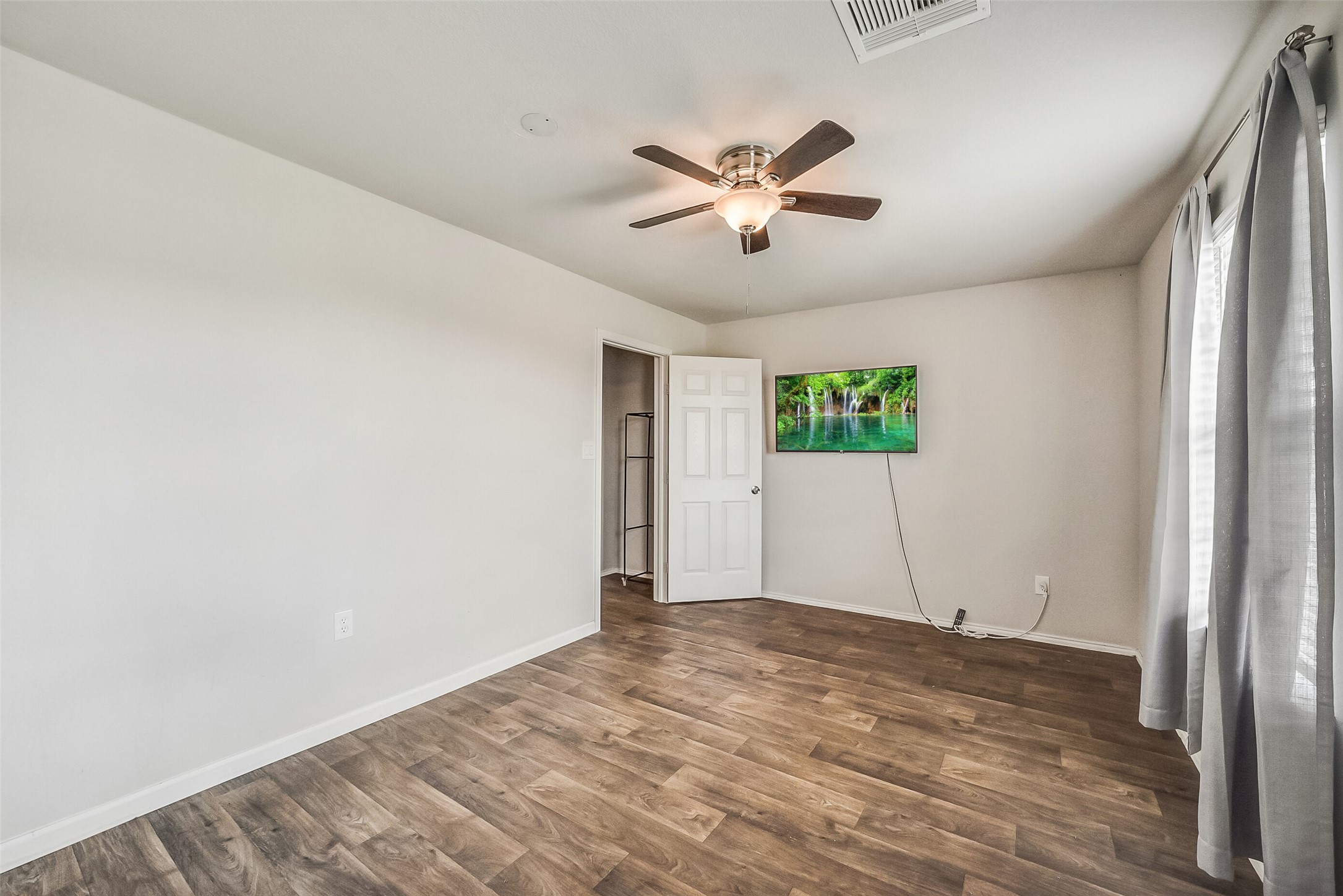 23603 Blodgett Peak Trail Property Photo 33