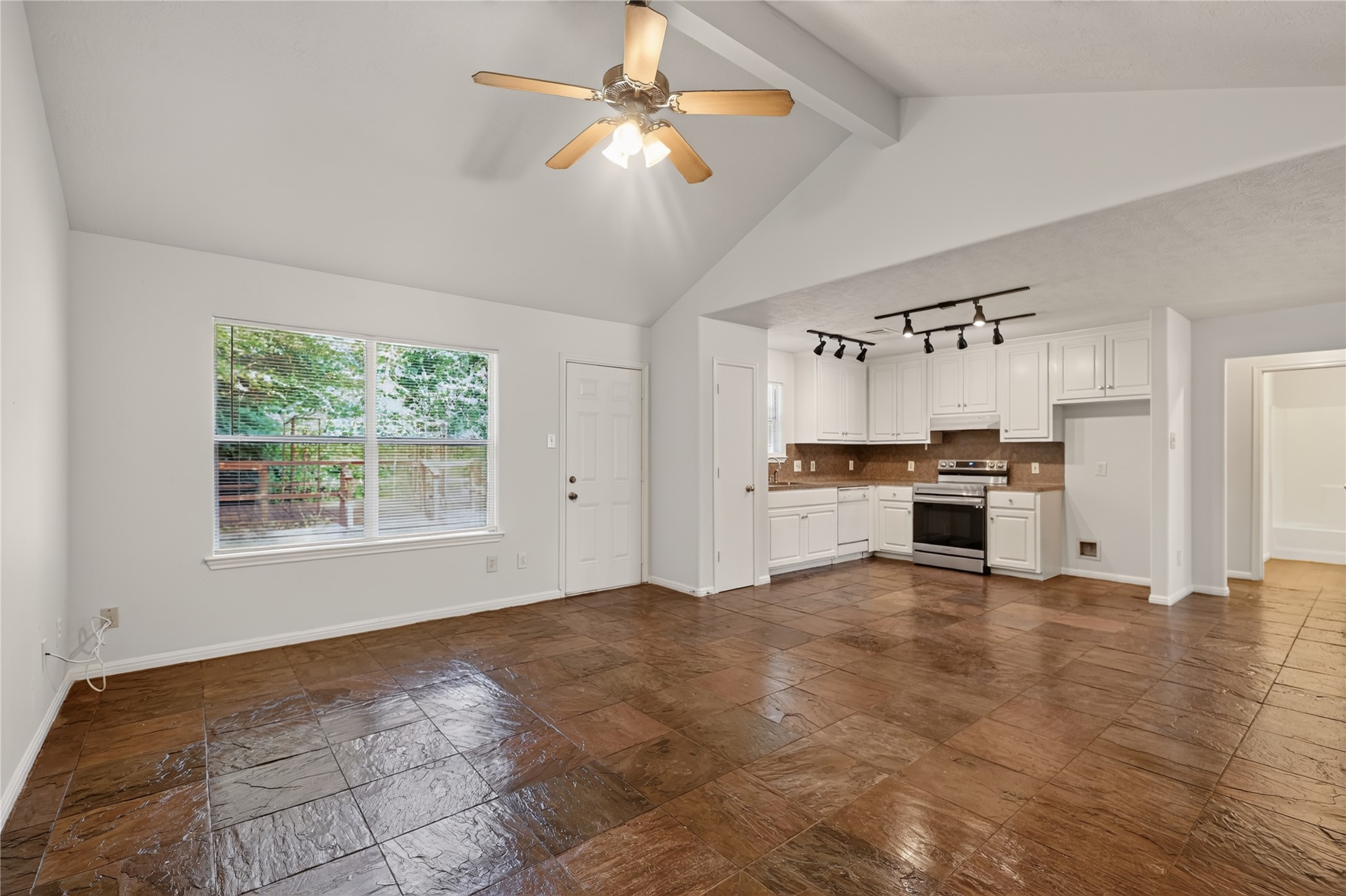 16371 Full Moon Court Property Photo 6