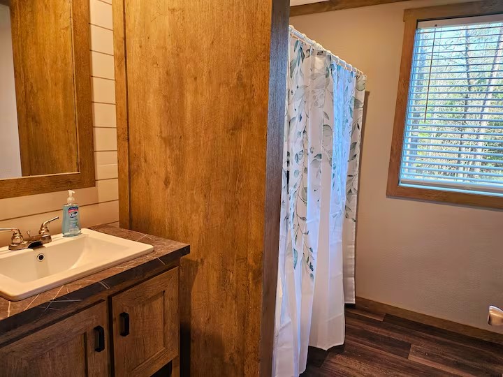 105 Saddle Surrey Road Property Photo 25