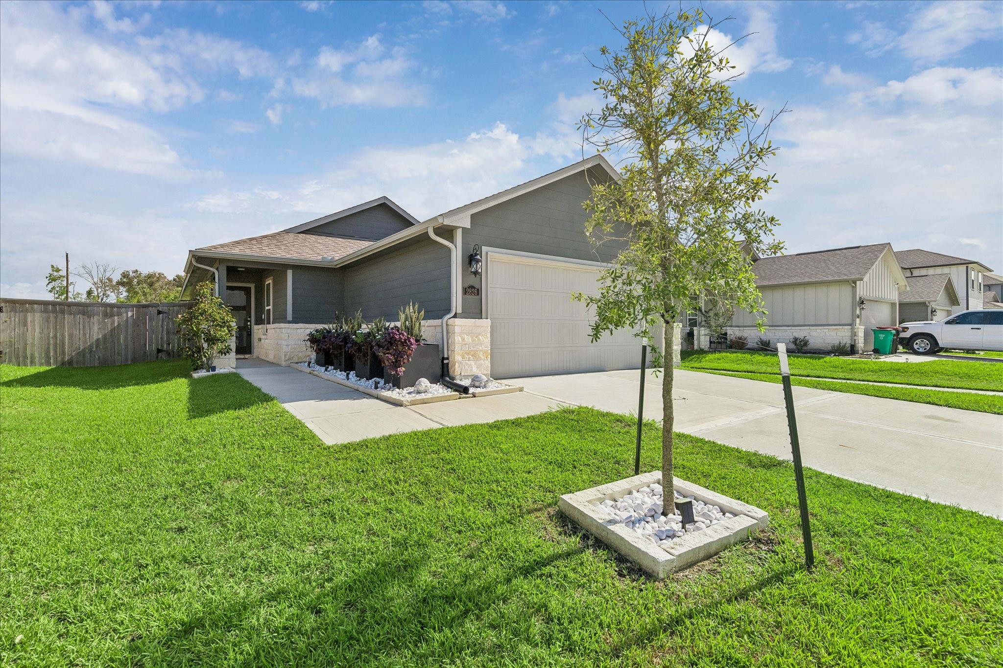 2826 Trinity Cove Drive Property Photo 1