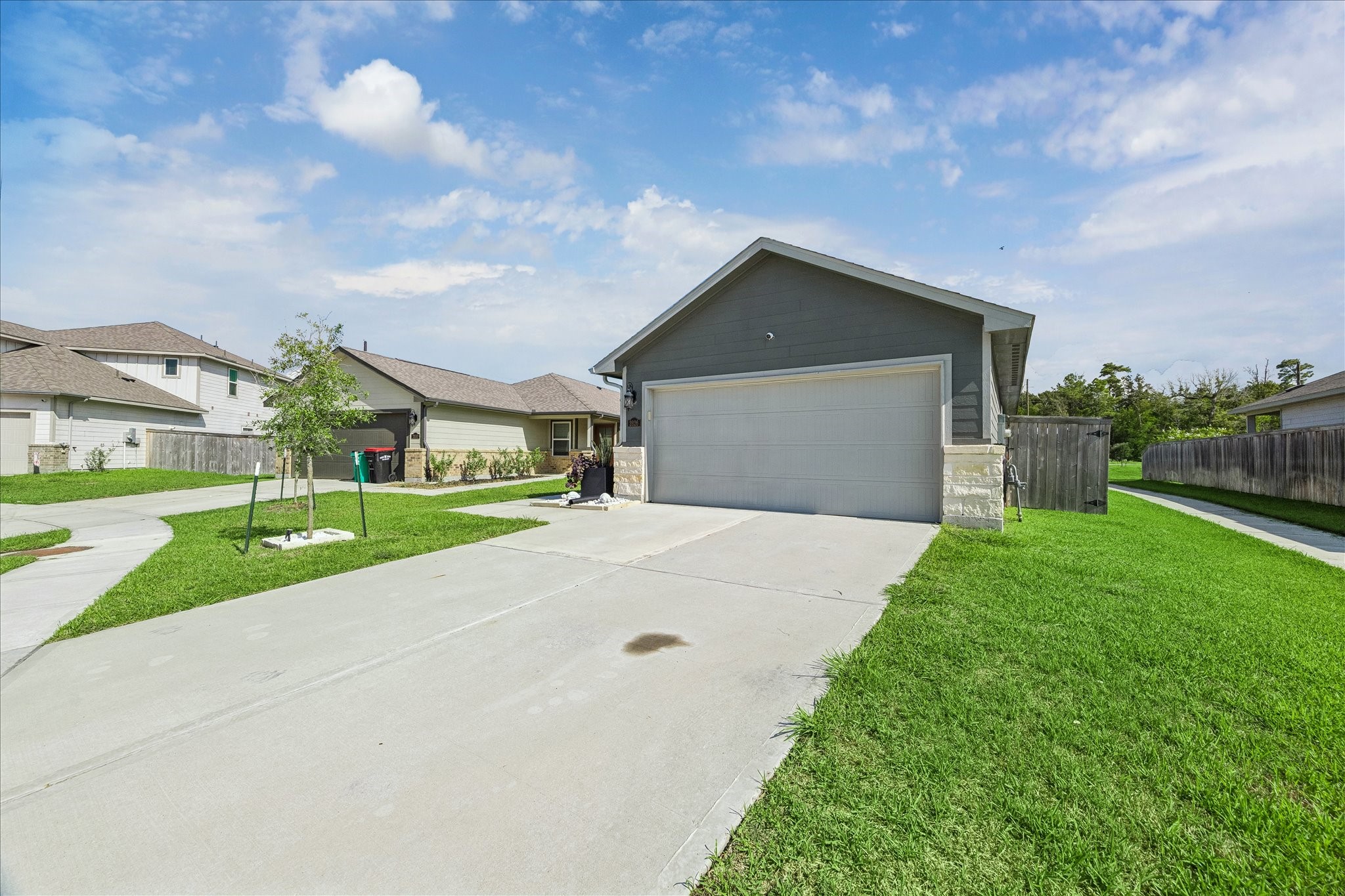 2826 Trinity Cove Drive Property Photo 7