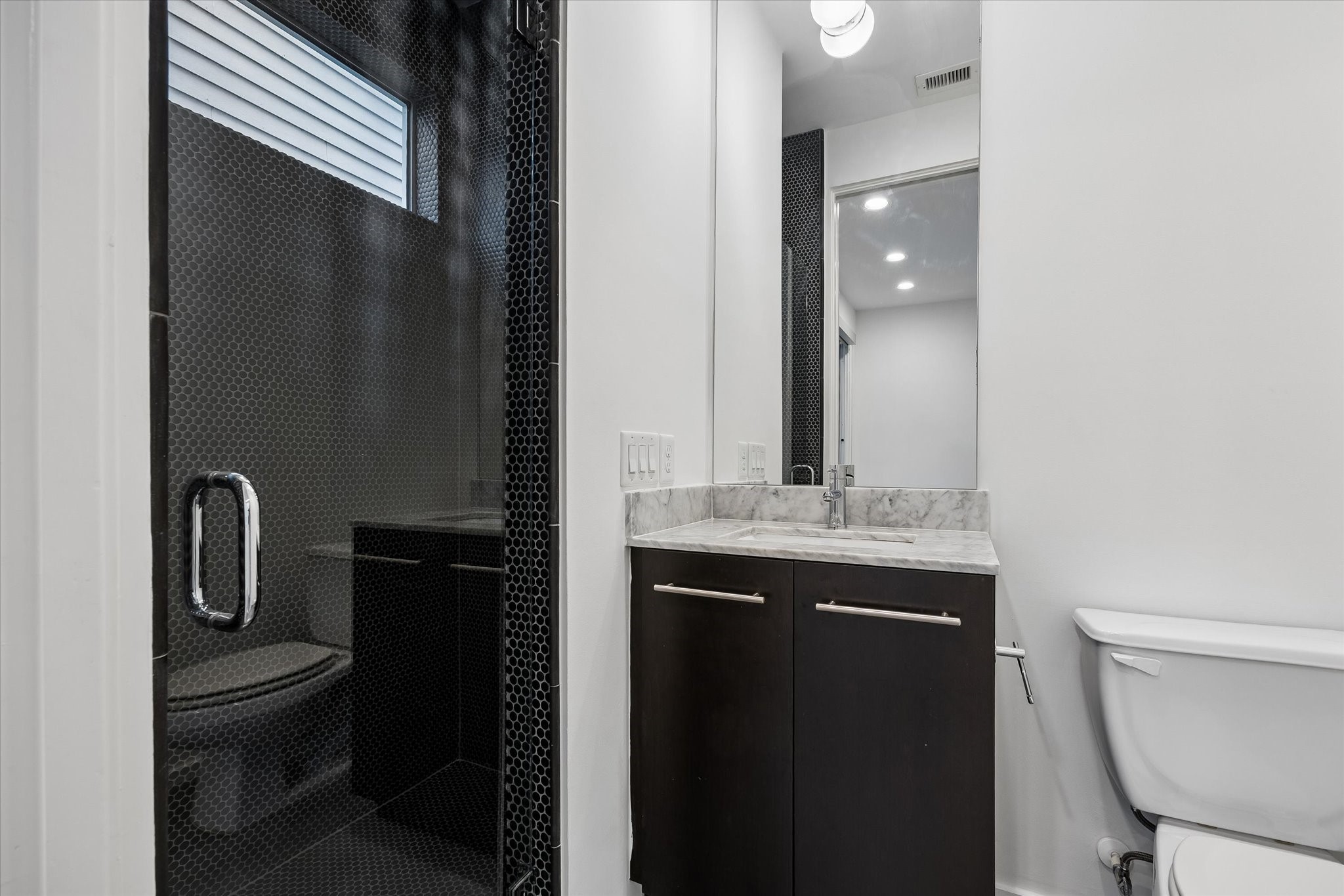 4309 Lillian Street Property Photo 10