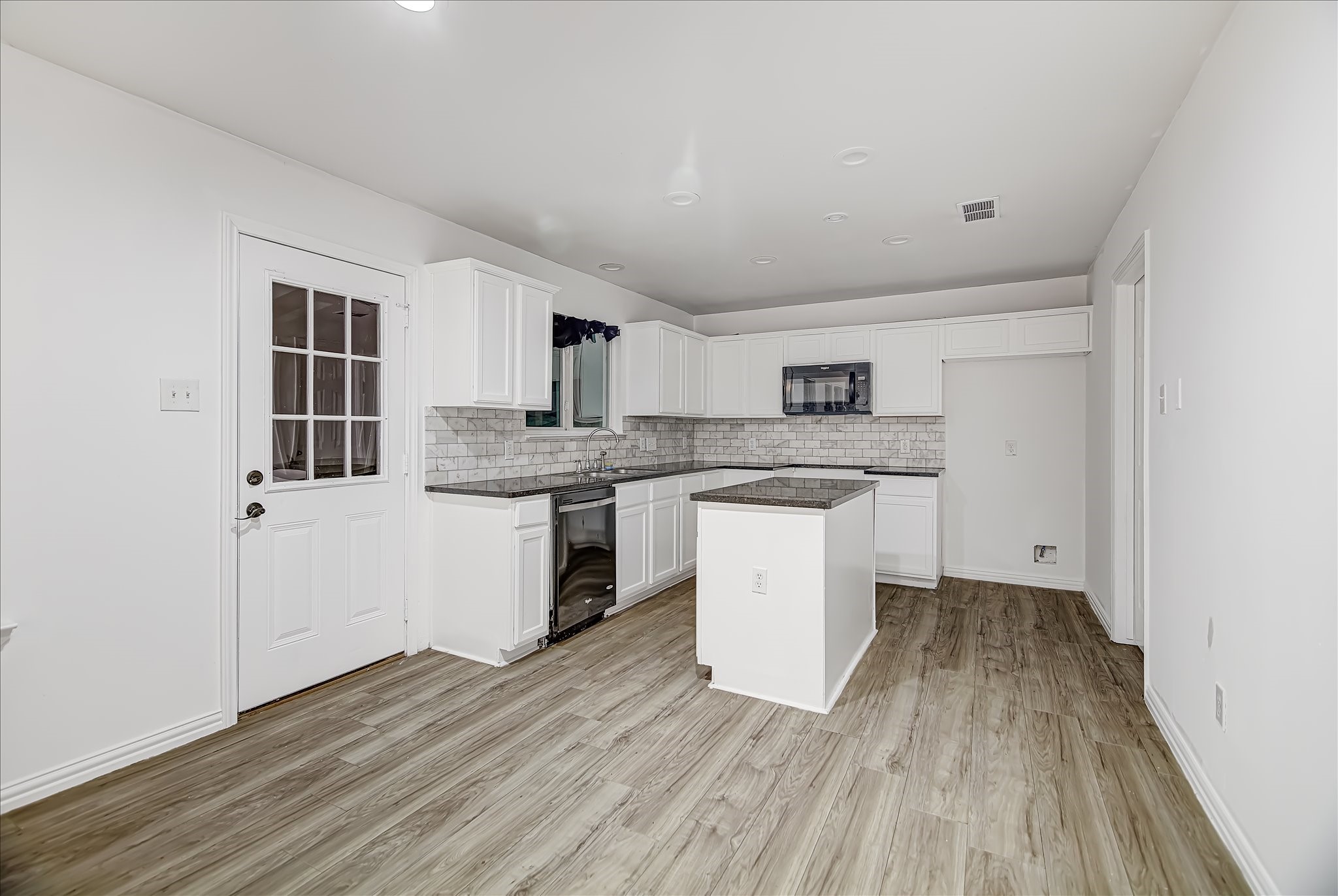 3107 Rendezvous Court Property Photo 11