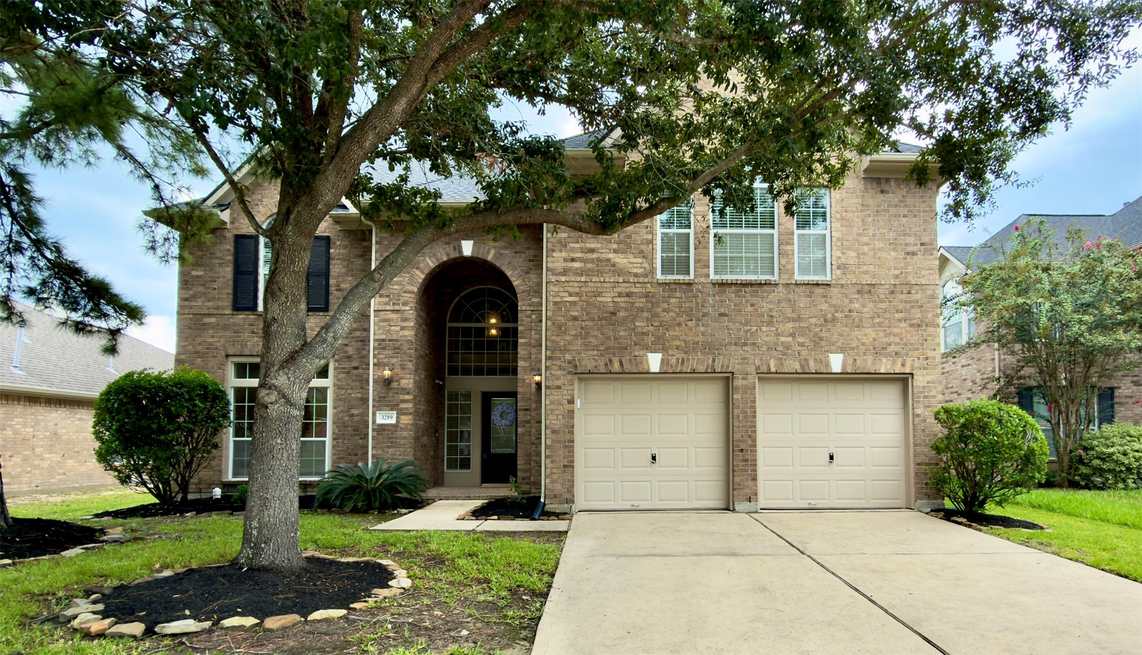 3219 Legends Mist Drive Property Photo 1