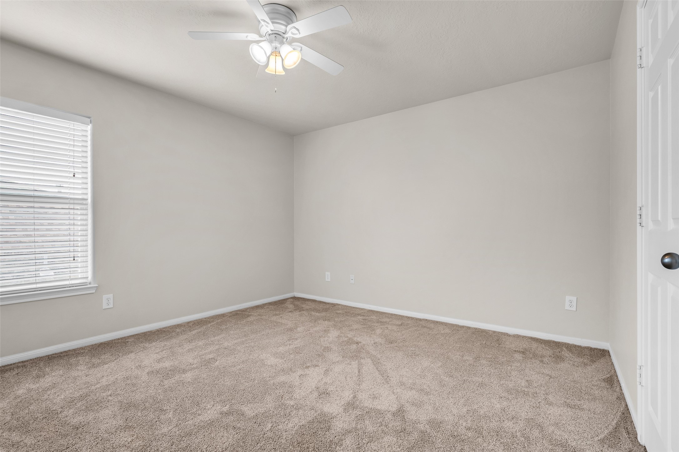 3219 Legends Mist Drive Property Photo 28