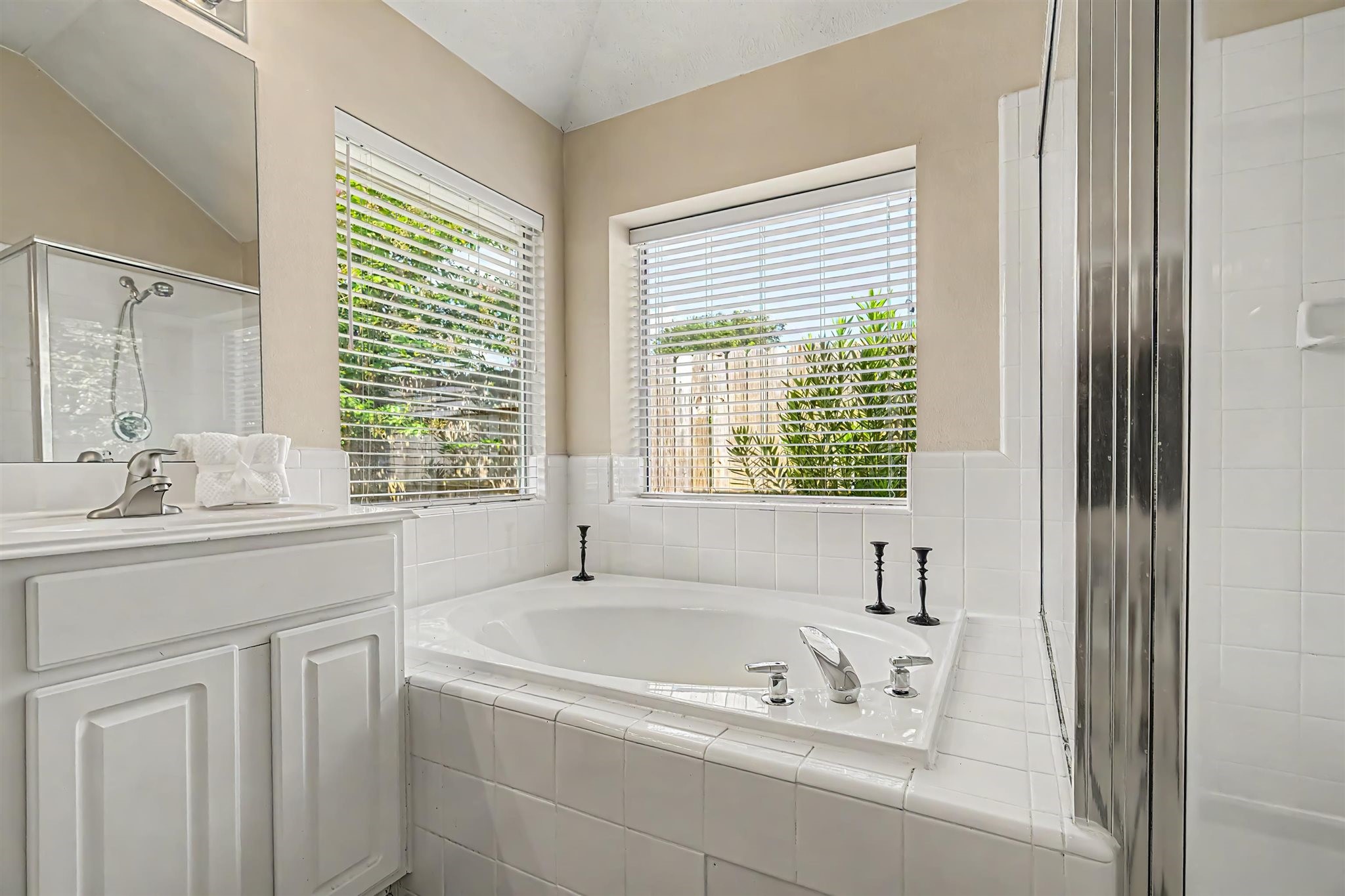 16011 Belleshire Glen Lane Property Photo 20