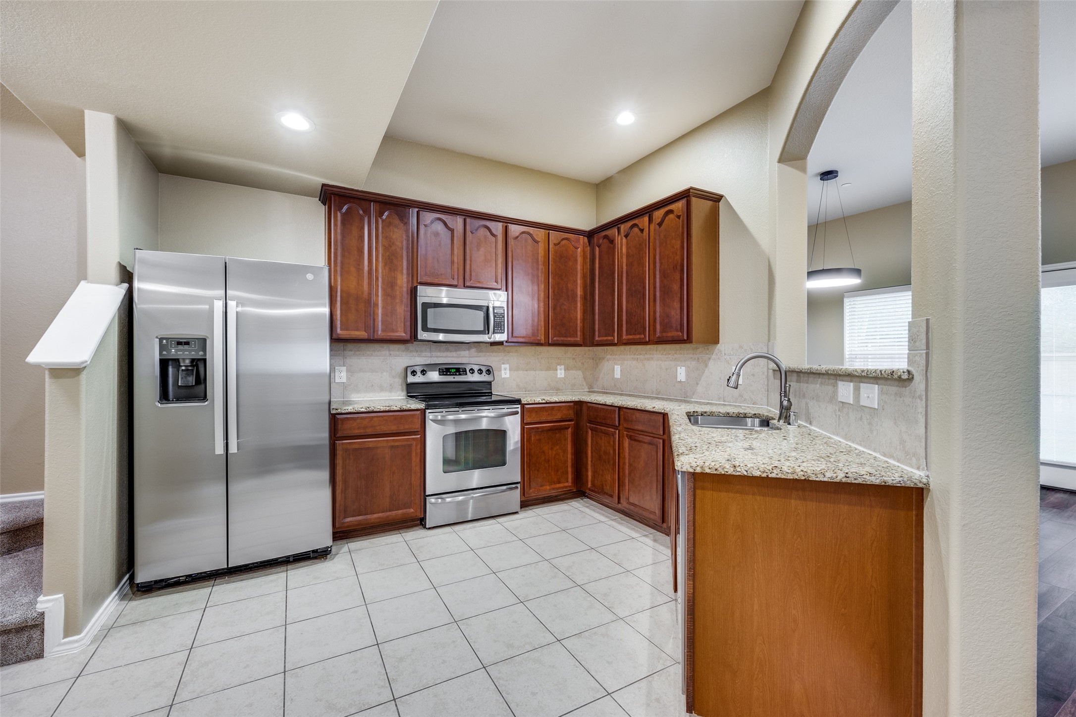 1123 Sophia Street Property Photo 7