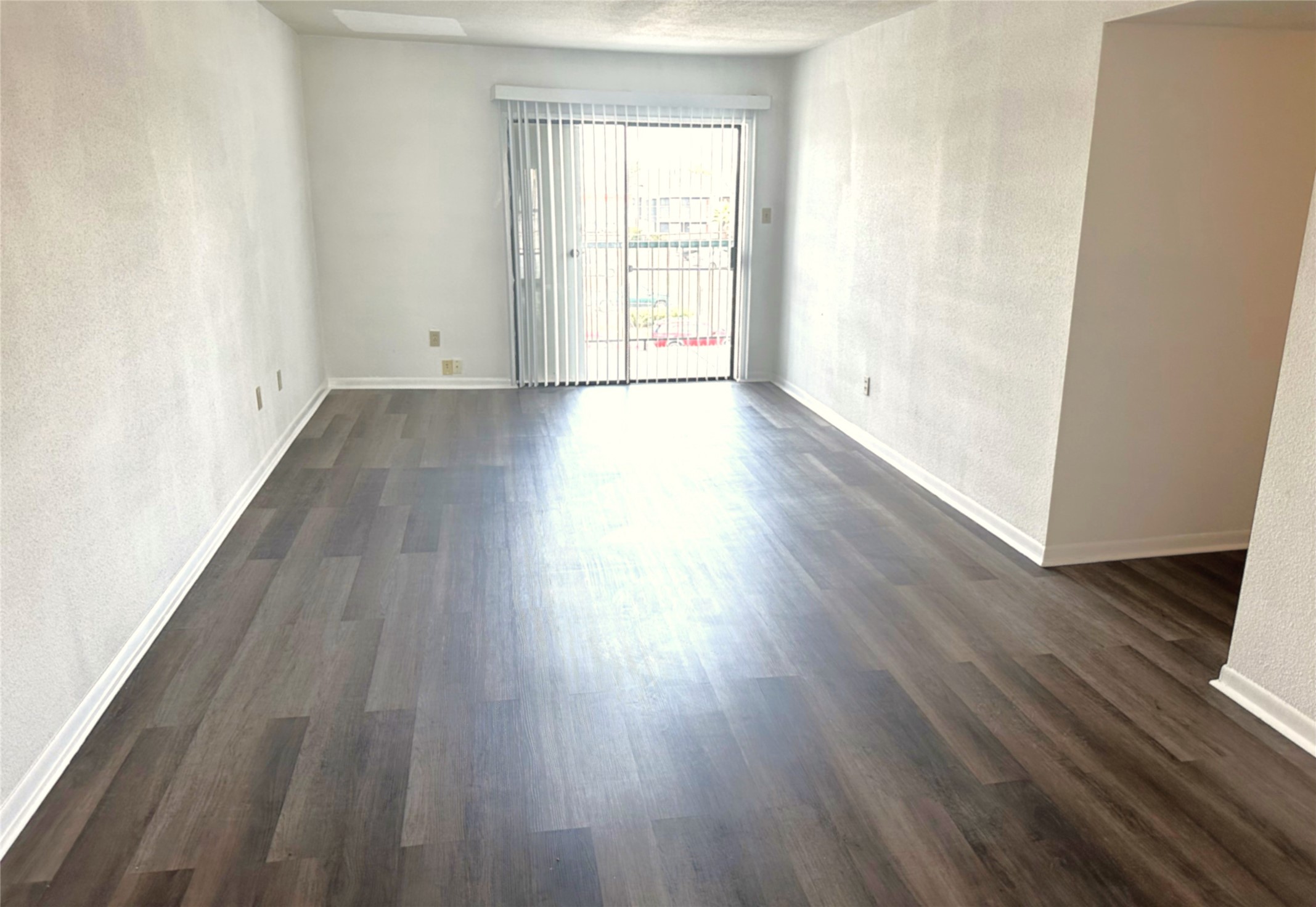 2824 S Bartell Drive Property Photo 4