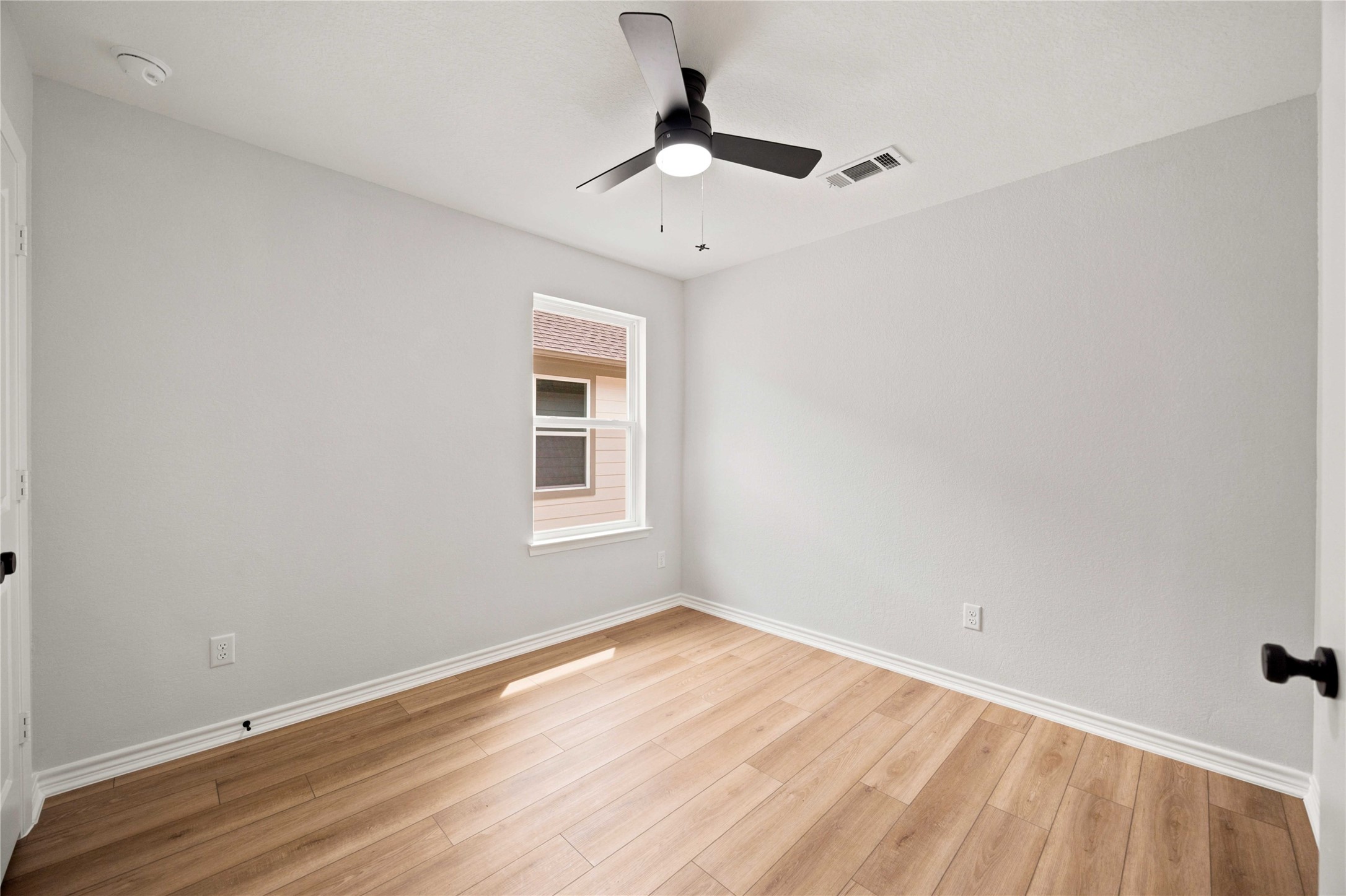 2024 Hampton Street B Property Photo 16