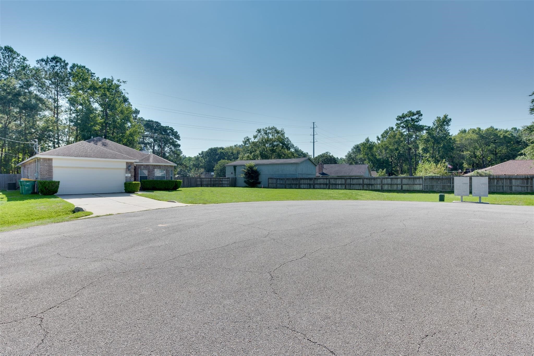 17 Pine Way Property Photo 2