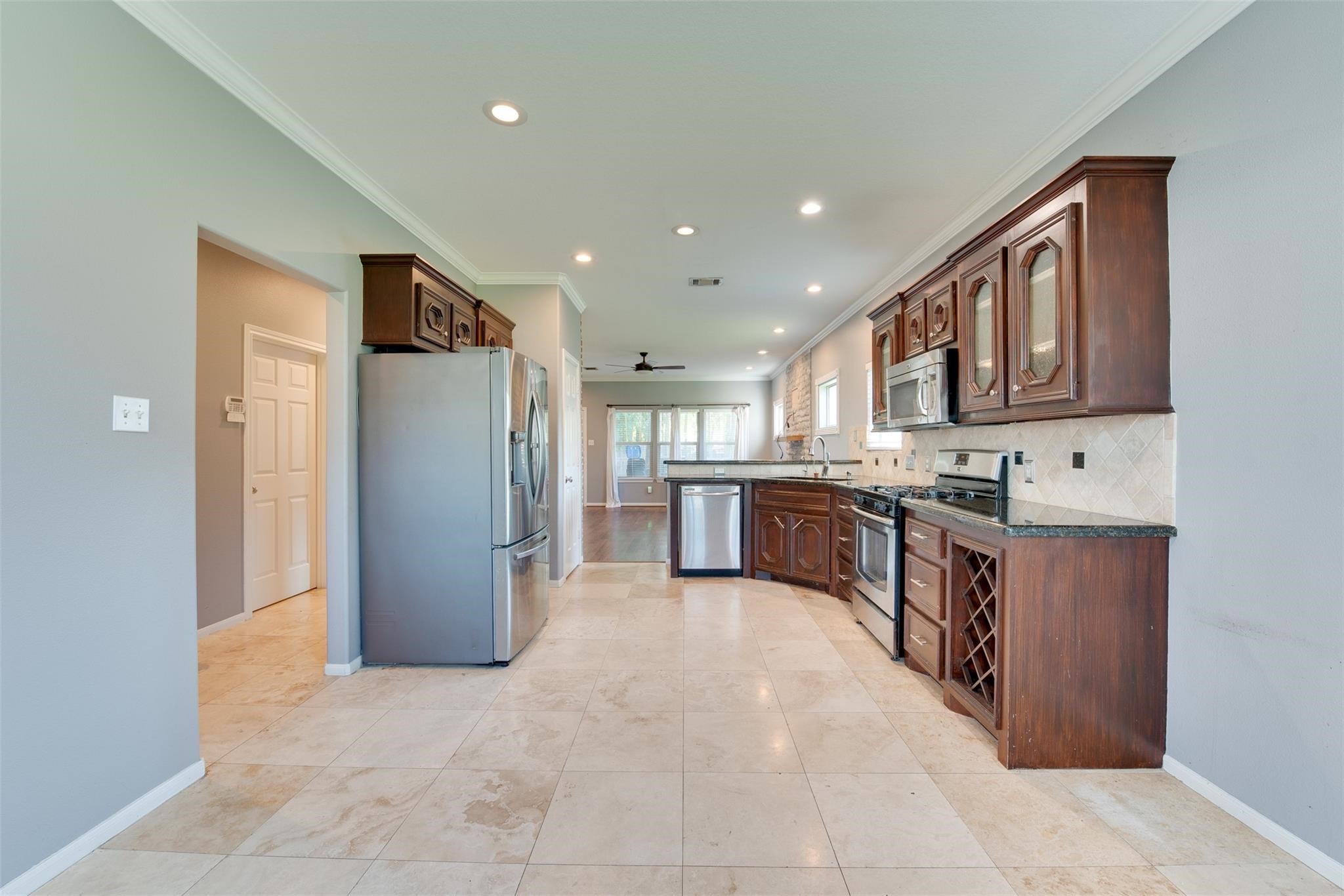 17 Pine Way Property Photo 3