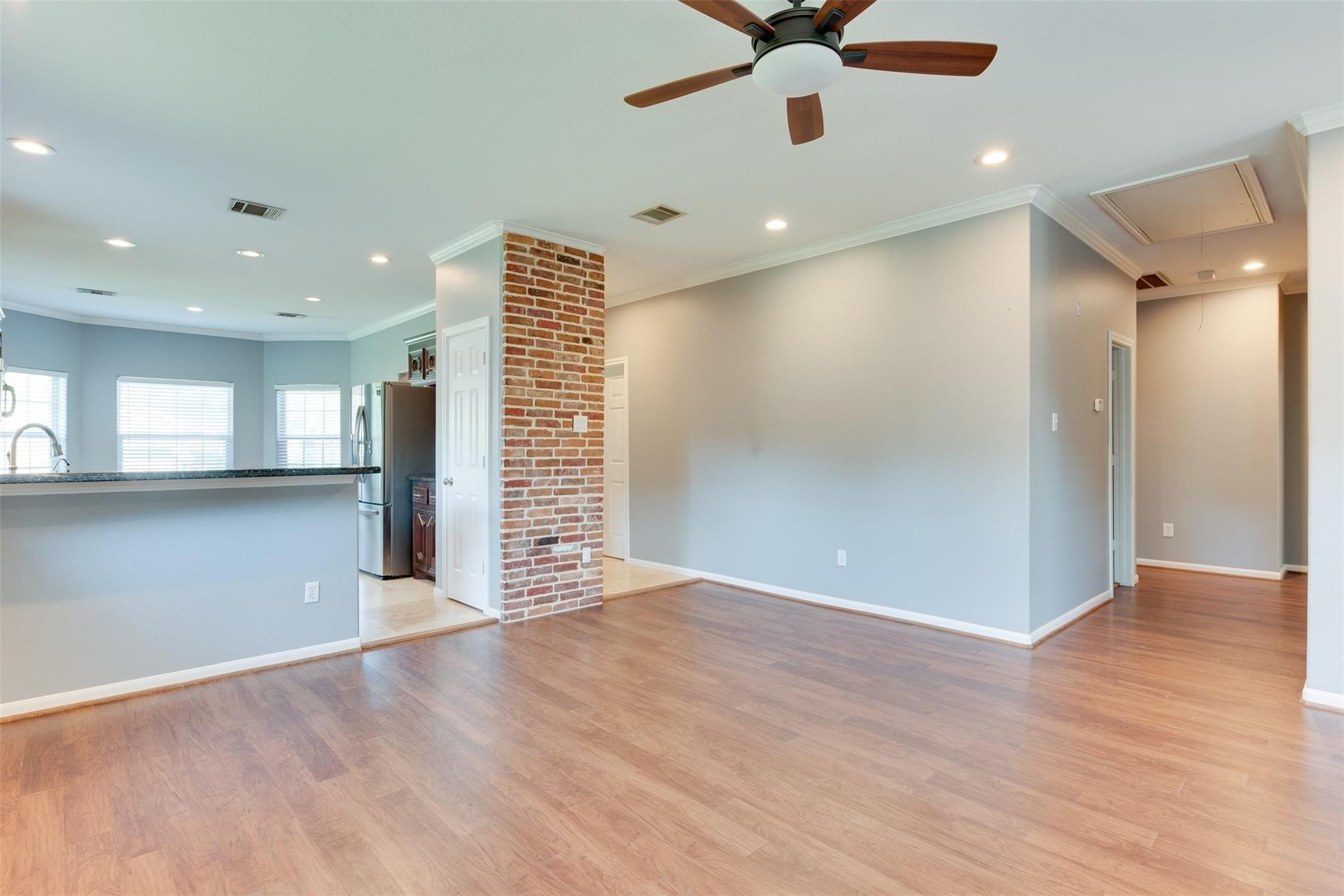 17 Pine Way Property Photo 6