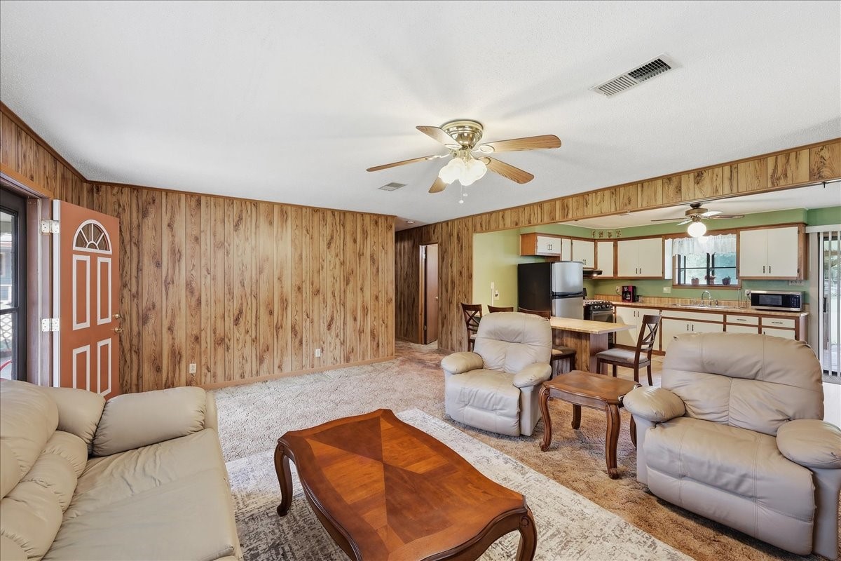 6354 Flint Avenue Property Photo 9