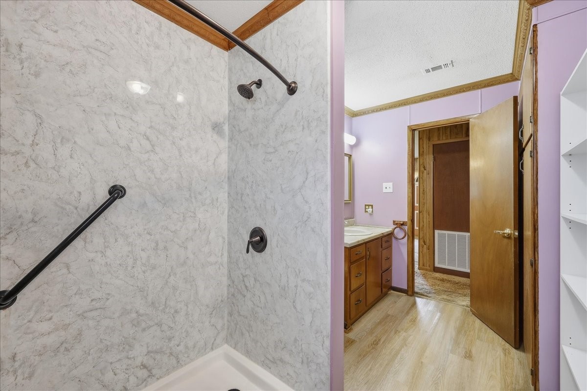 6354 Flint Avenue Property Photo 19