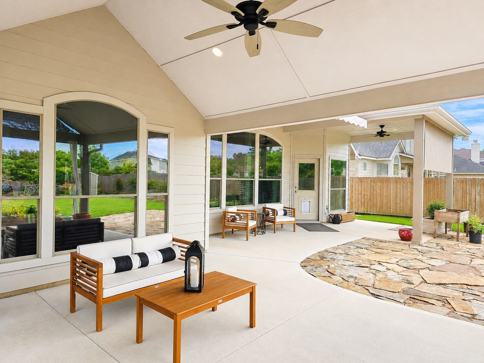 33039 Lois Lane Property Photo 2