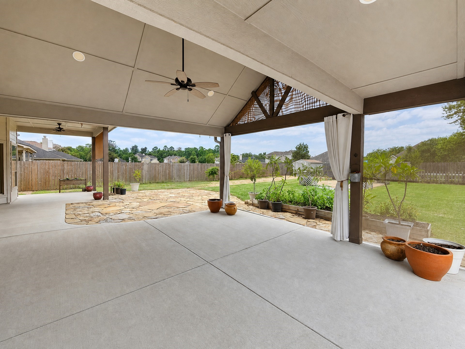 33039 Lois Lane Property Photo 3