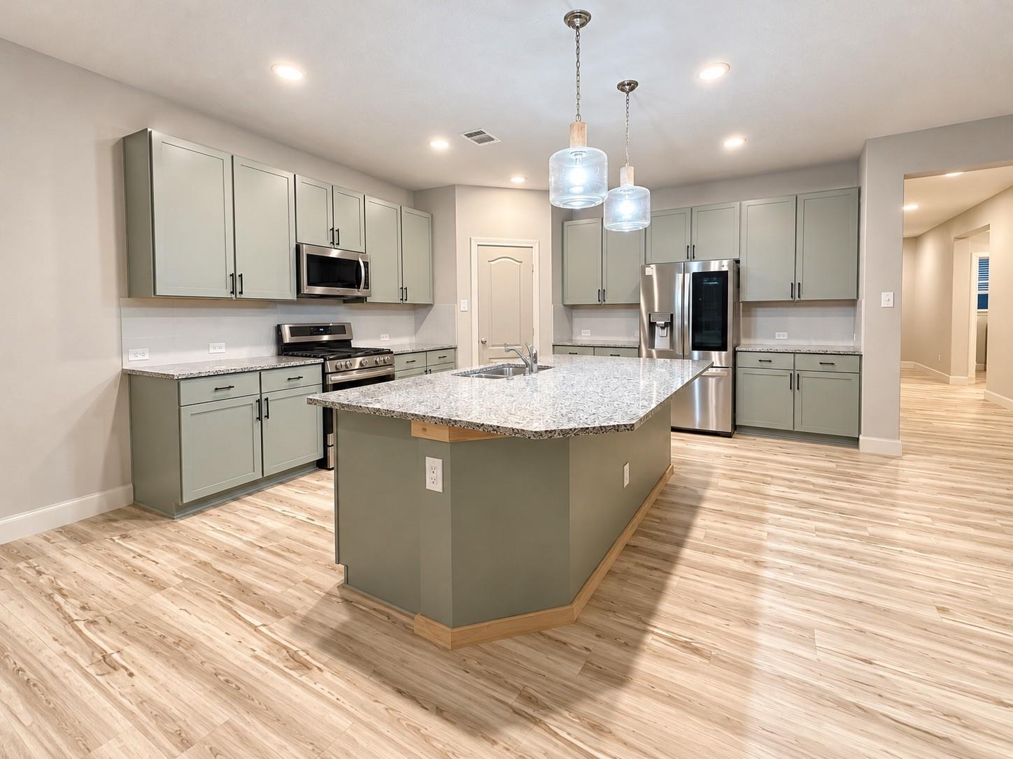3502 Pentland Downs Street, Pearland Tx 77584 Property Photo 4