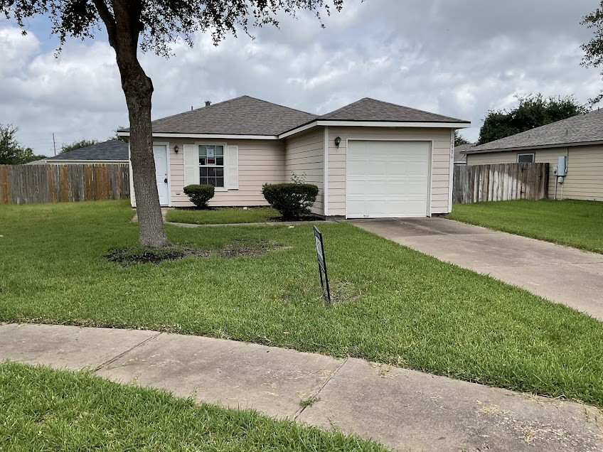 6906 Lost Timber Lane Property Photo 1
