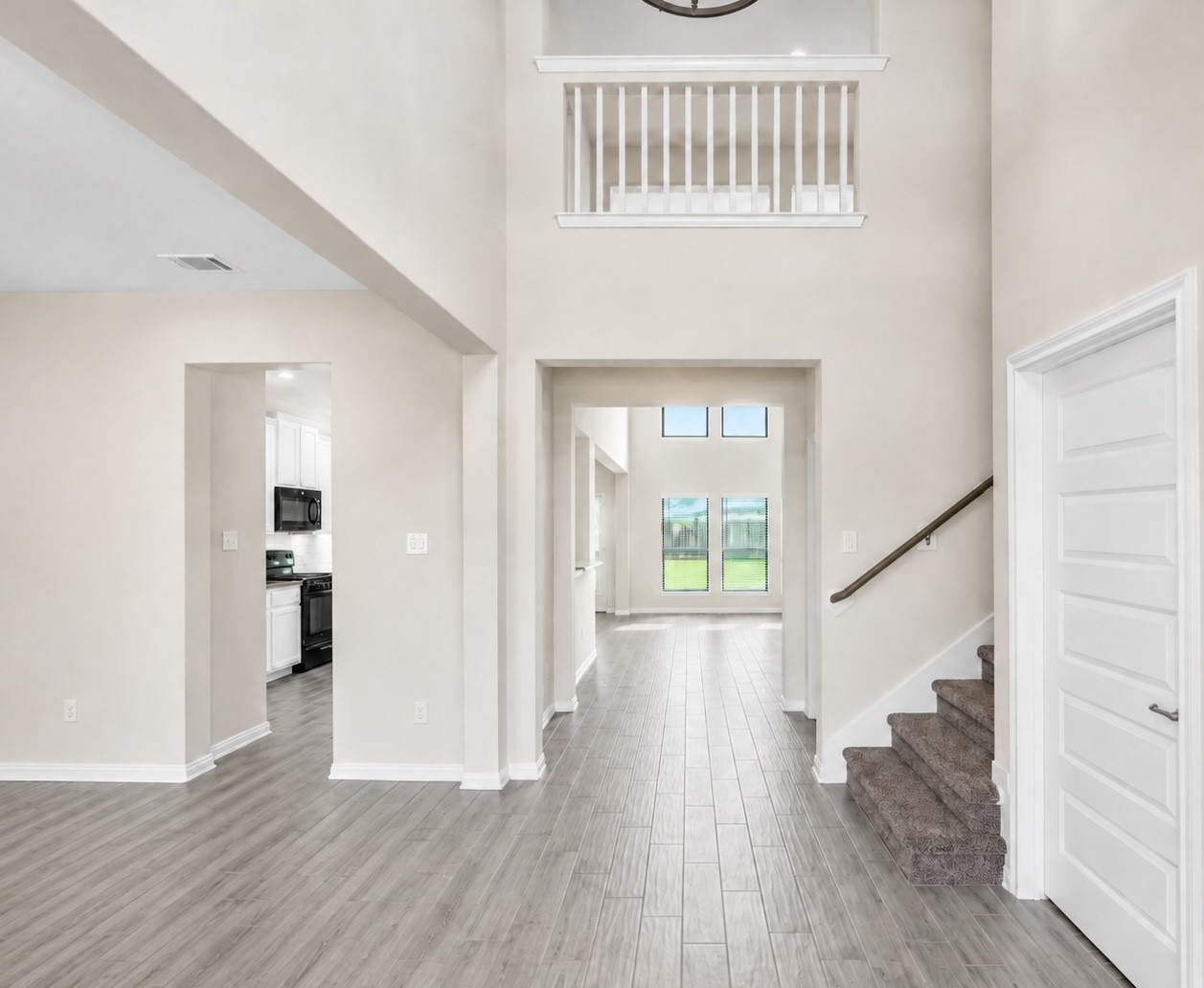 40575 Goldeneye Place Property Photo 2