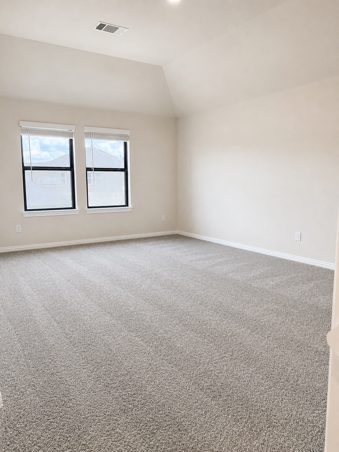 40575 Goldeneye Place Property Photo 10