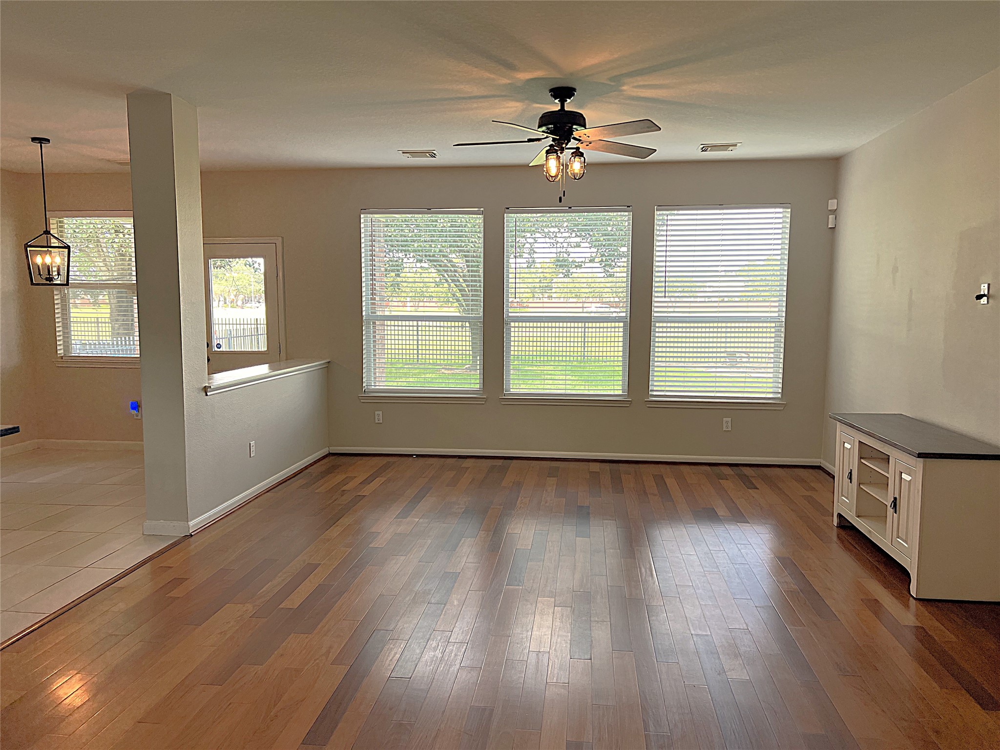 10634 Lyndon Meadows Drive Property Photo 4