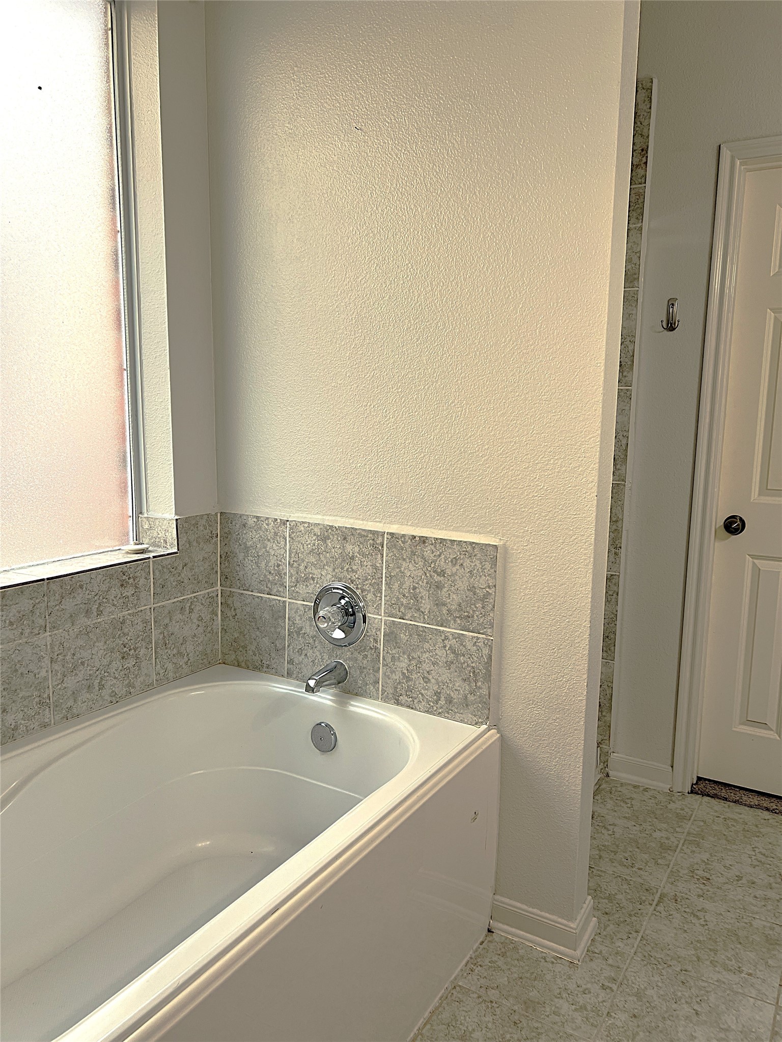 10634 Lyndon Meadows Drive Property Photo 15