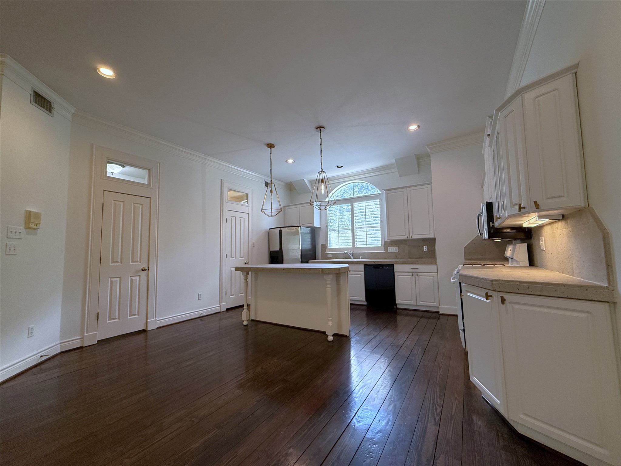 118 Detering Street Property Photo 6