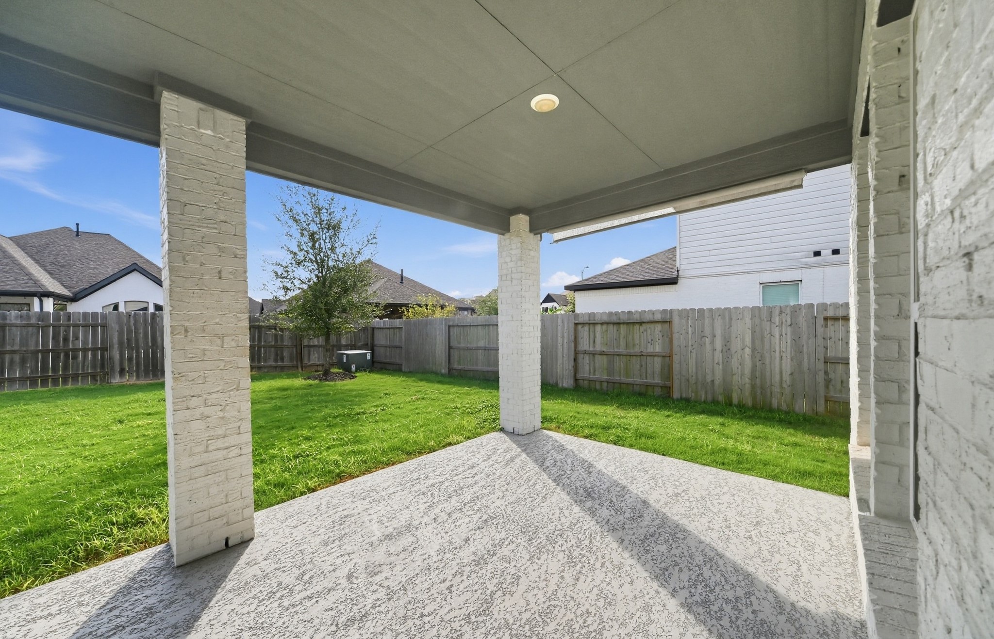 7206 Crossvine Manor Trail Property Photo 38