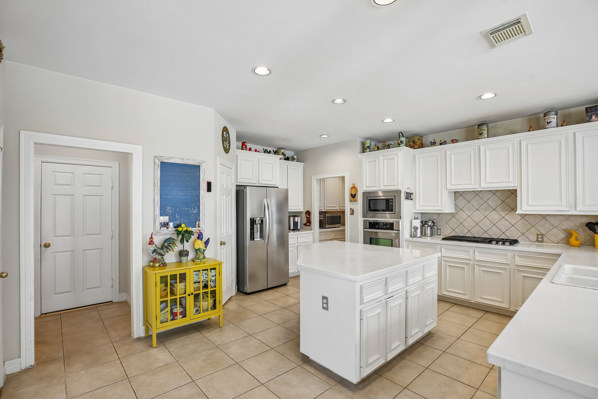 2908 Park Bend Drive Property Photo 9