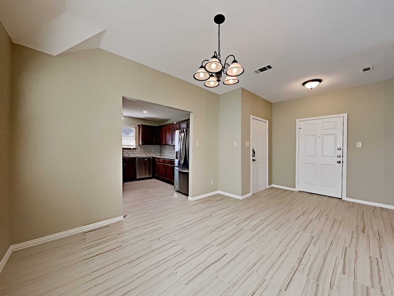 2308 Arrowhead Dr Property Photo 6