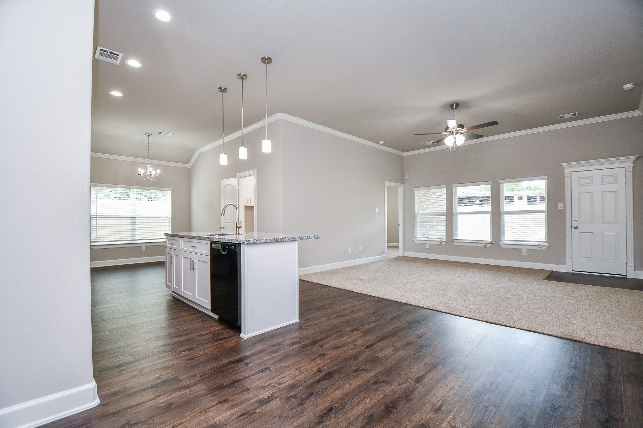 6710 Utah Street Property Photo 11