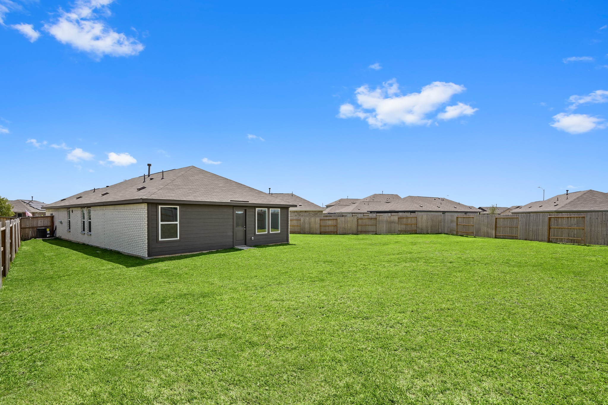 26931 Feather Reed Drive Property Photo 14