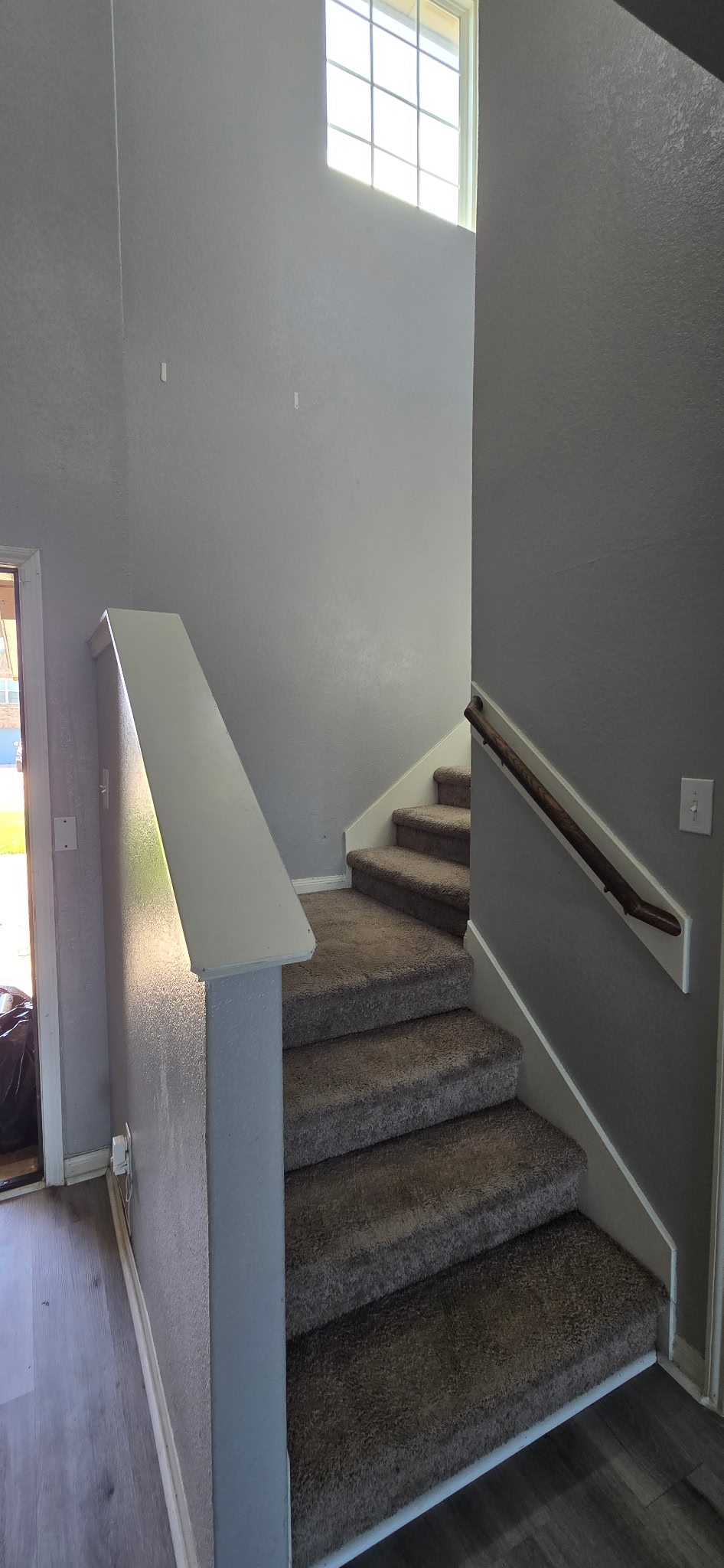 2318 Oyster Bay Avenue Property Photo 6