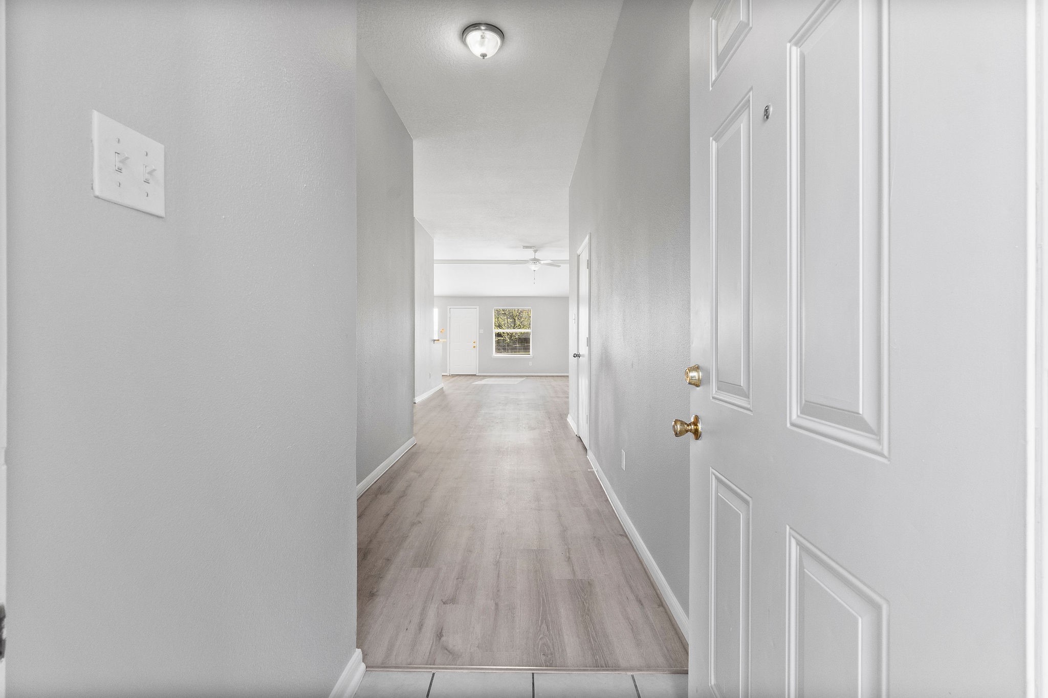 12546 Ridgecrest Drive Property Photo 4