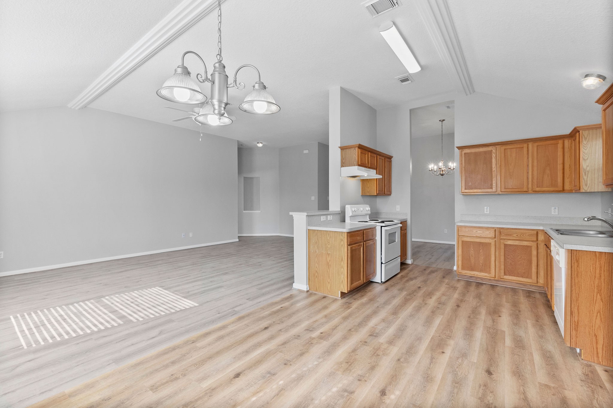 12546 Ridgecrest Drive Property Photo 17