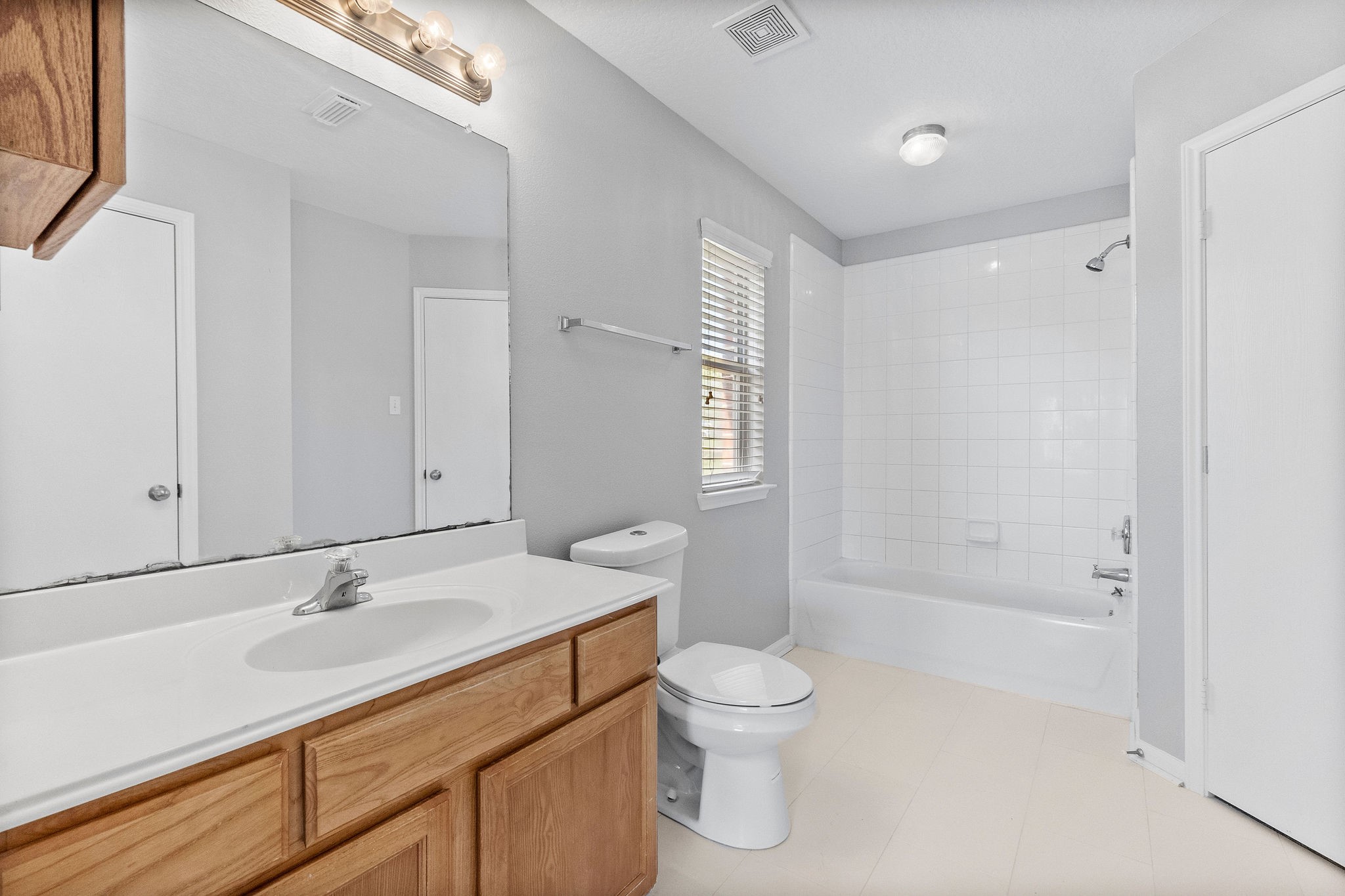 12546 Ridgecrest Drive Property Photo 24
