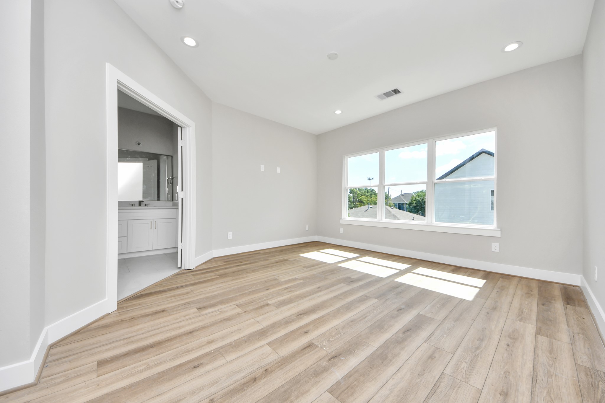 6407 Goforth Street Property Photo 14