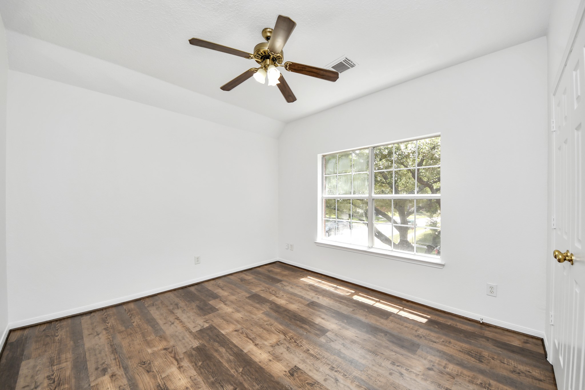 11102 Oak Mesa Court Property Photo 27
