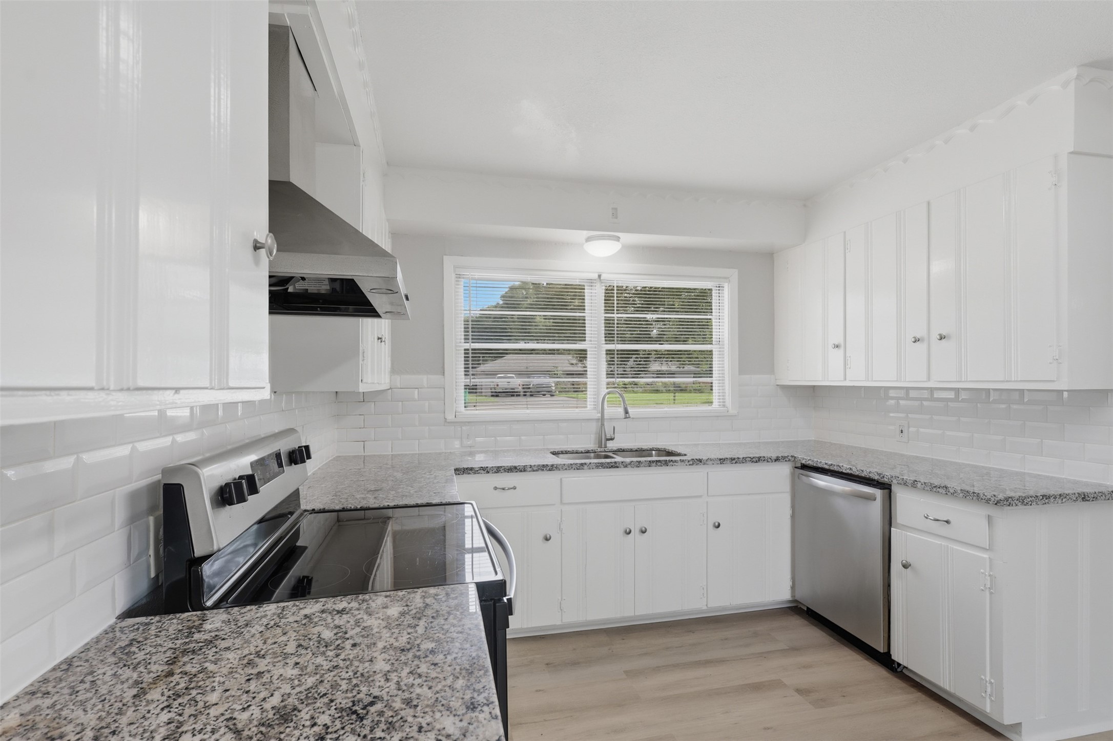 102 Tanglewood Street Property Photo 8