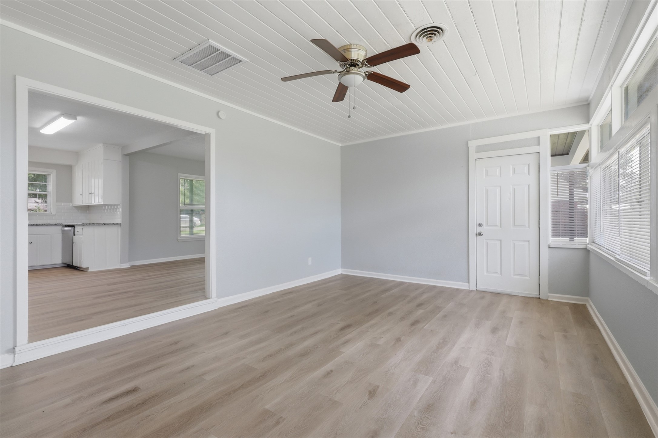 102 Tanglewood Street Property Photo 23