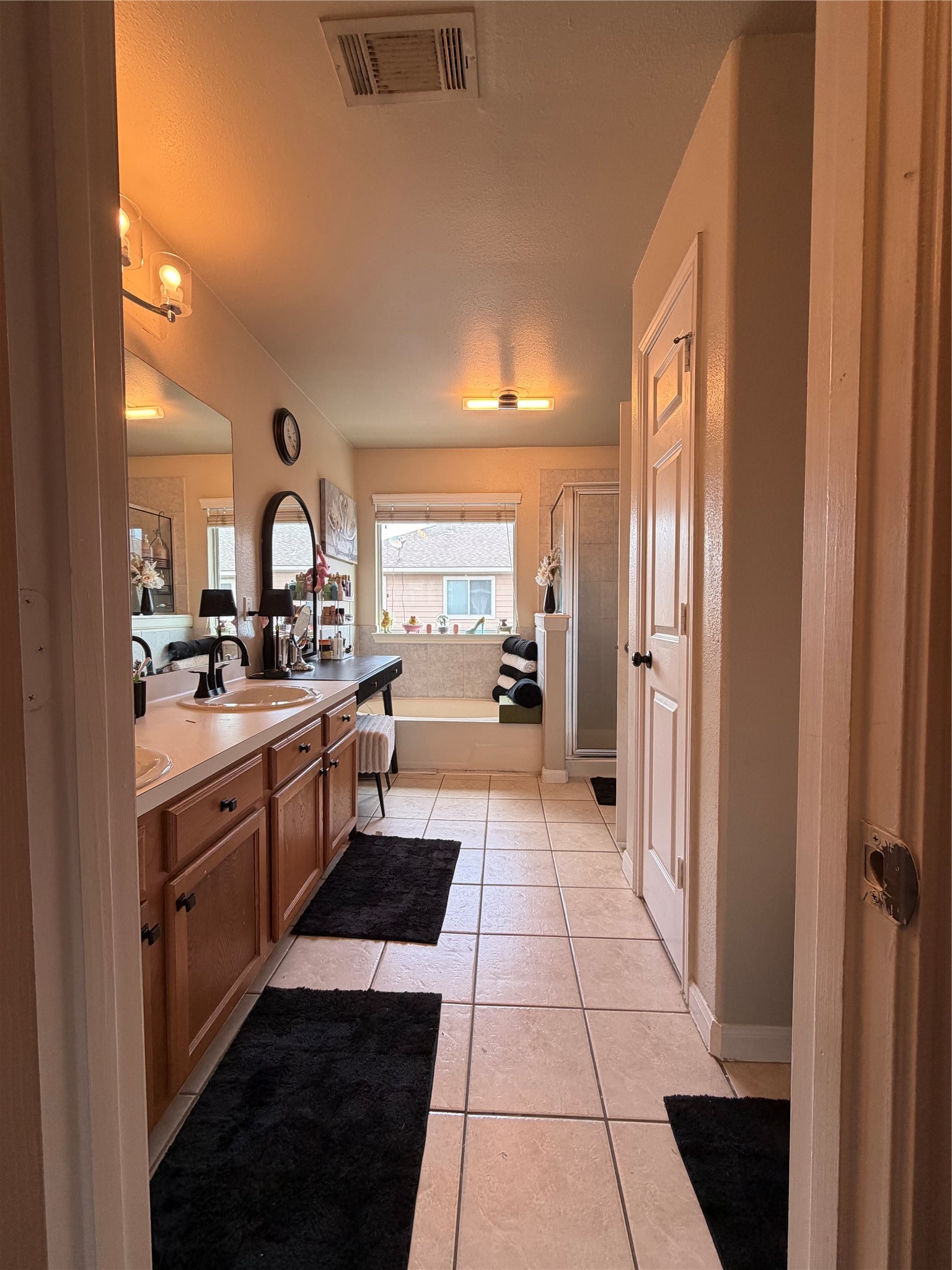 6026 Yorkglen Manor Lane Property Photo 13