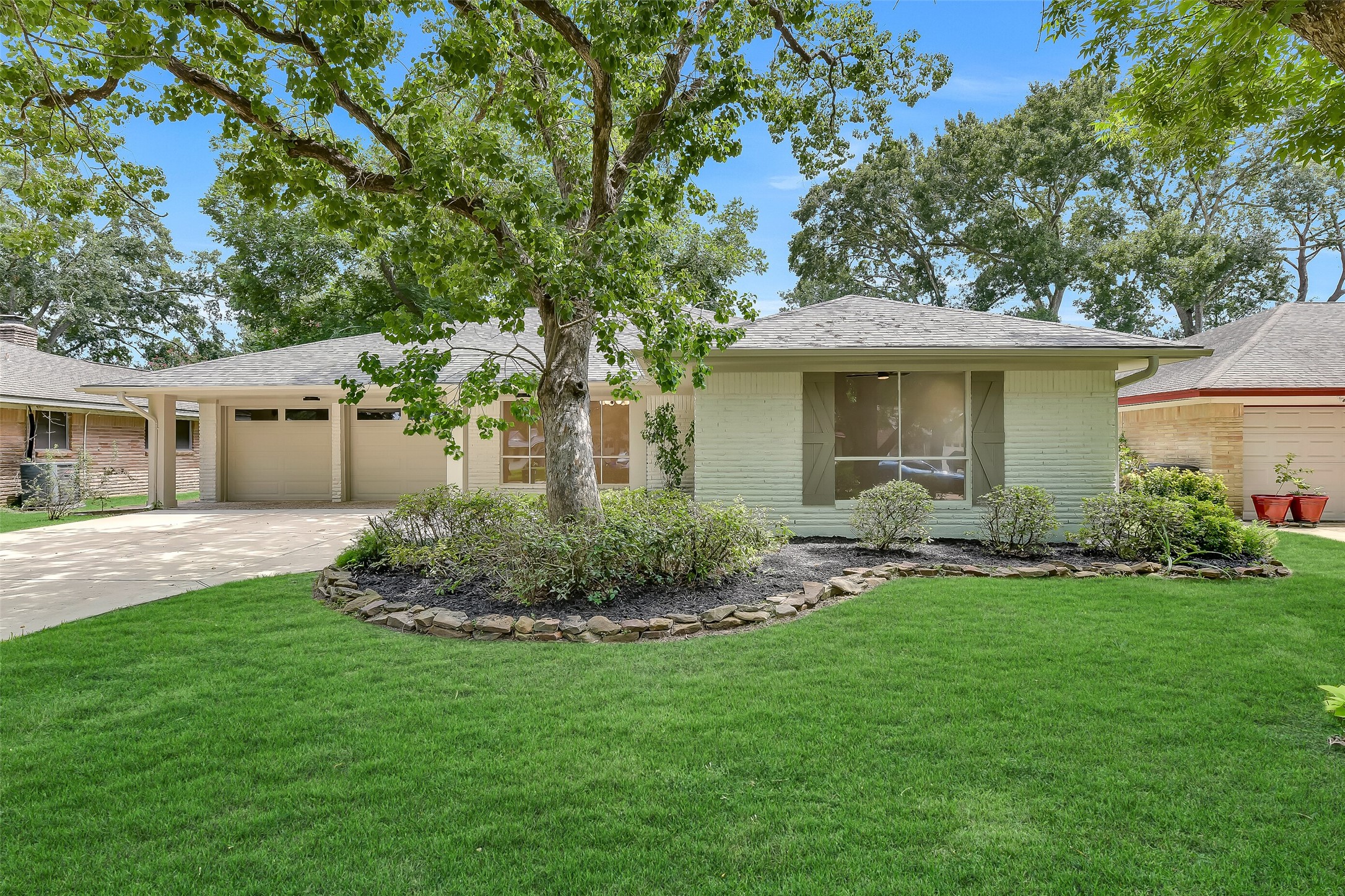 1617 Wavecrest Lane Property Photo 1