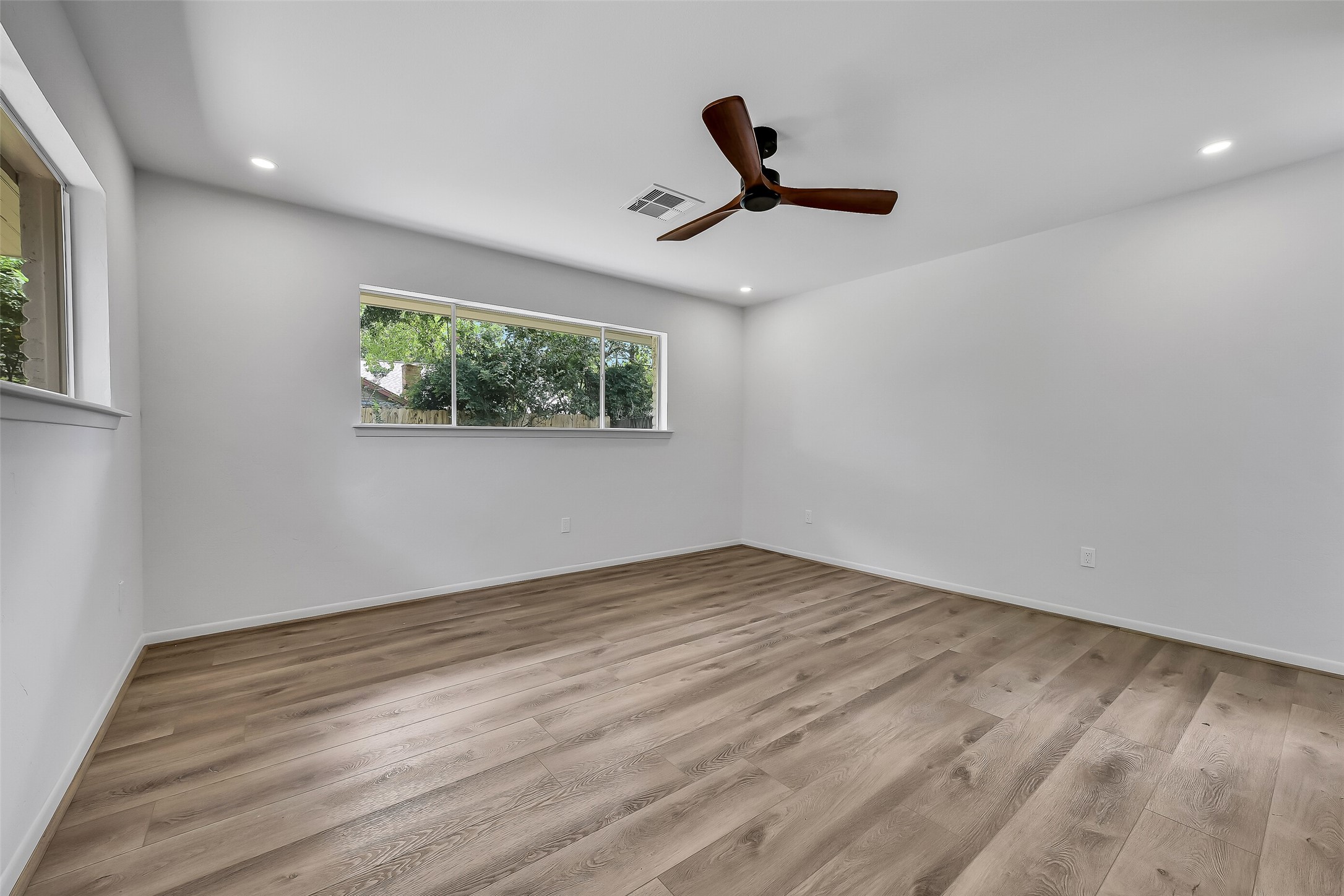 1617 Wavecrest Lane Property Photo 29