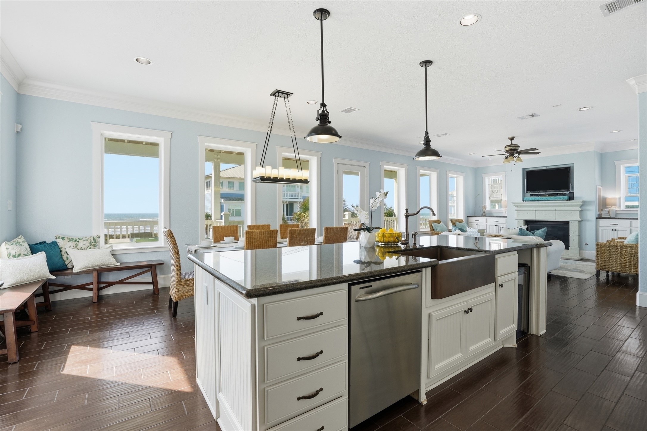 11622 Beachside Property Photo 7