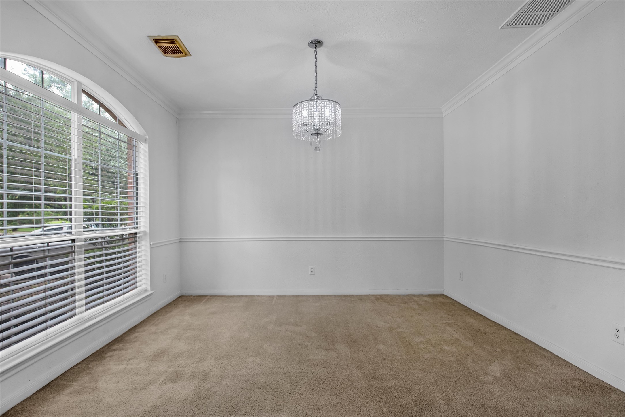 75 N Spinning Wheel Circle Property Photo 5