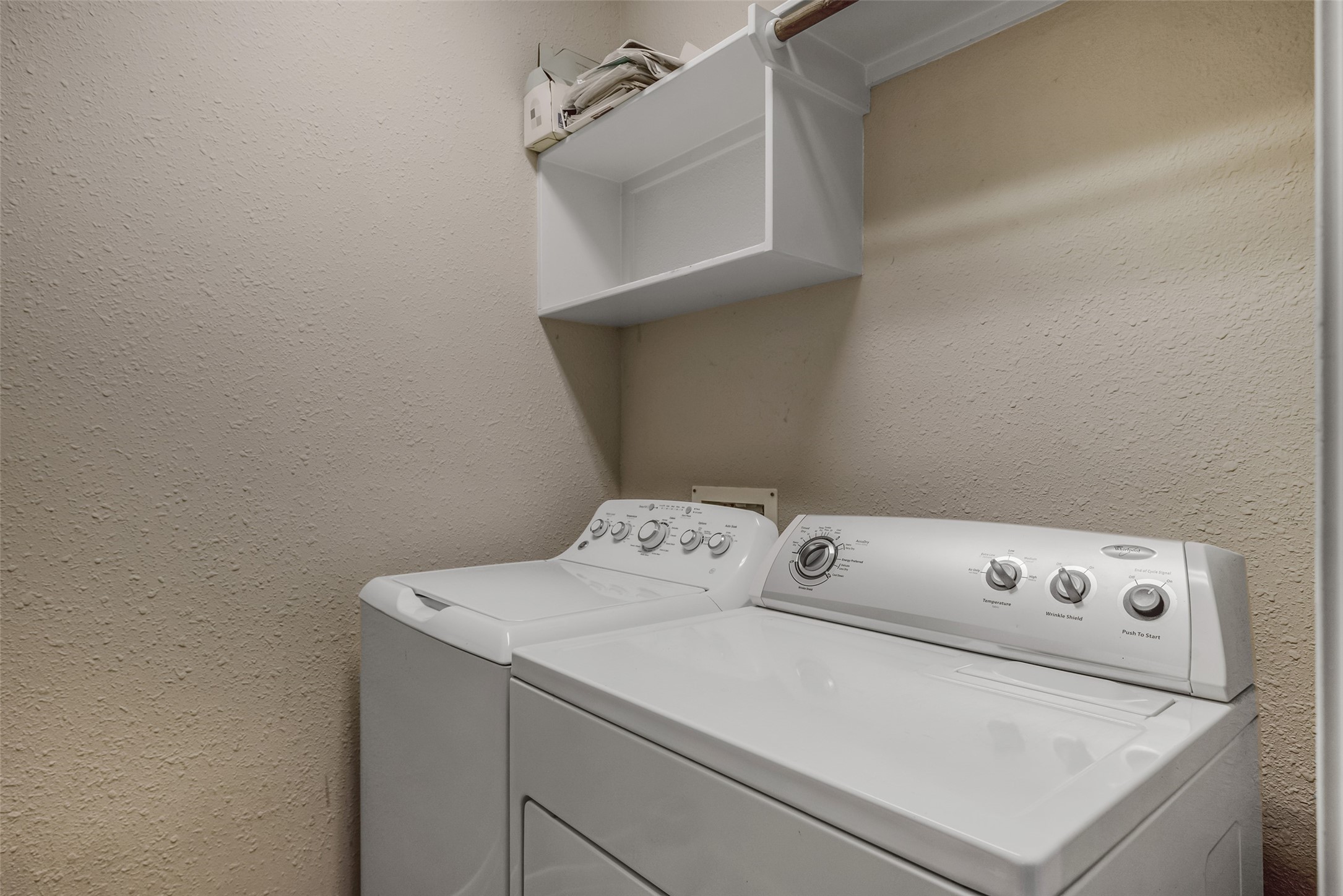 75 N Spinning Wheel Circle Property Photo 16