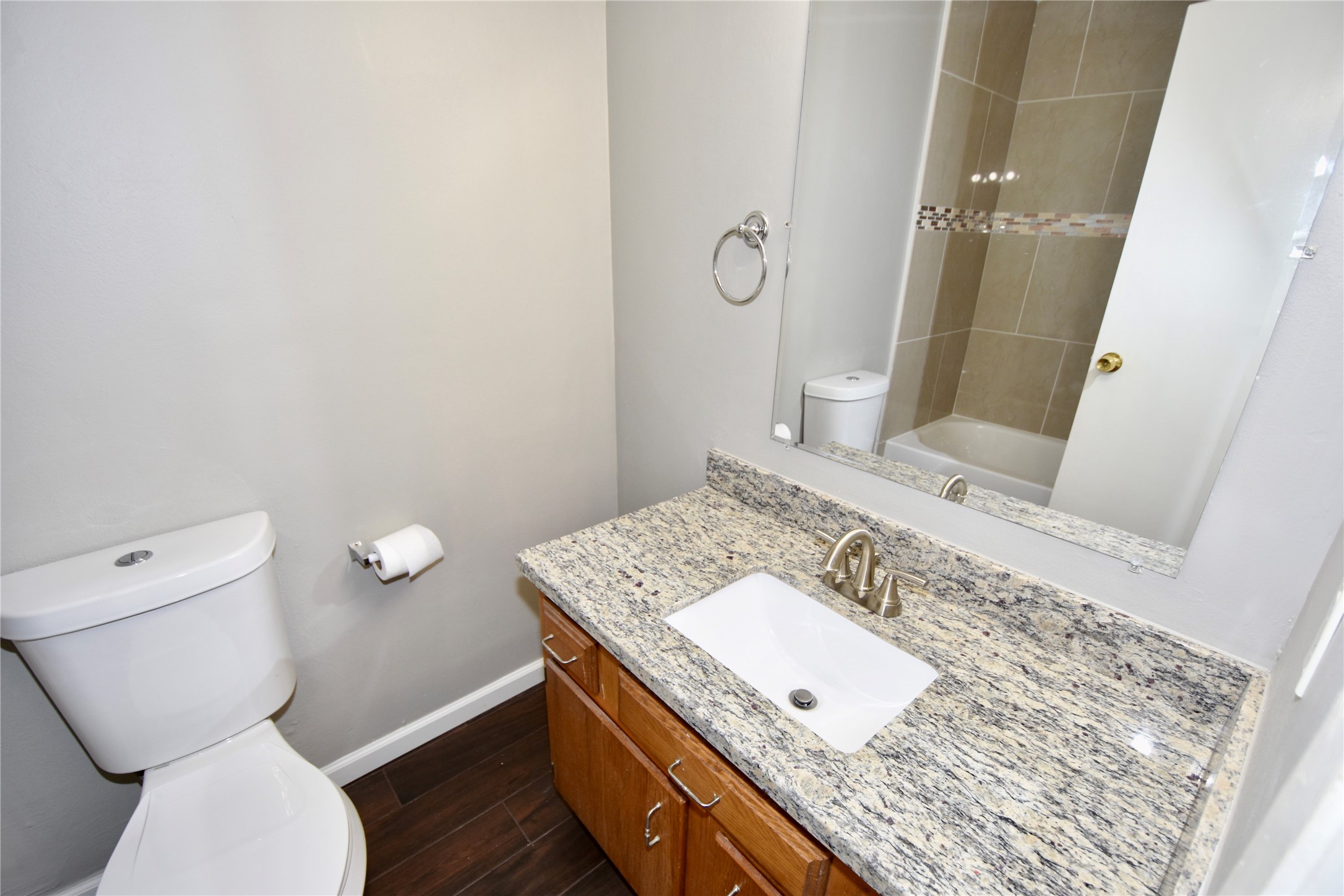910 Golden West Drive Property Photo 14