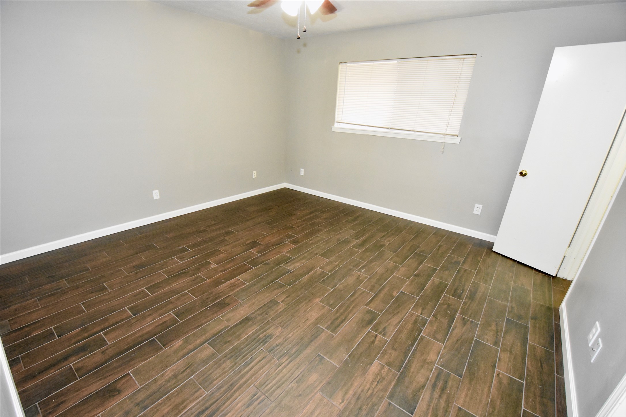 910 Golden West Drive Property Photo 16