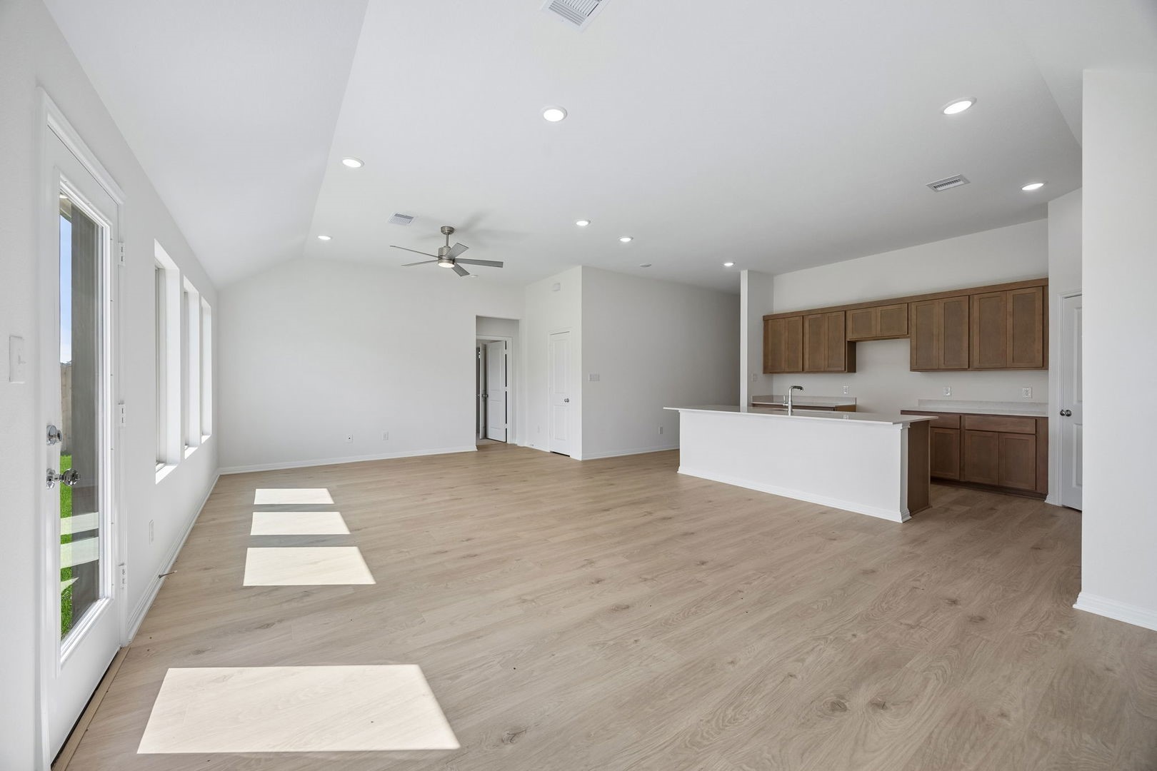 31108 Rena Coast Drive Property Photo 5