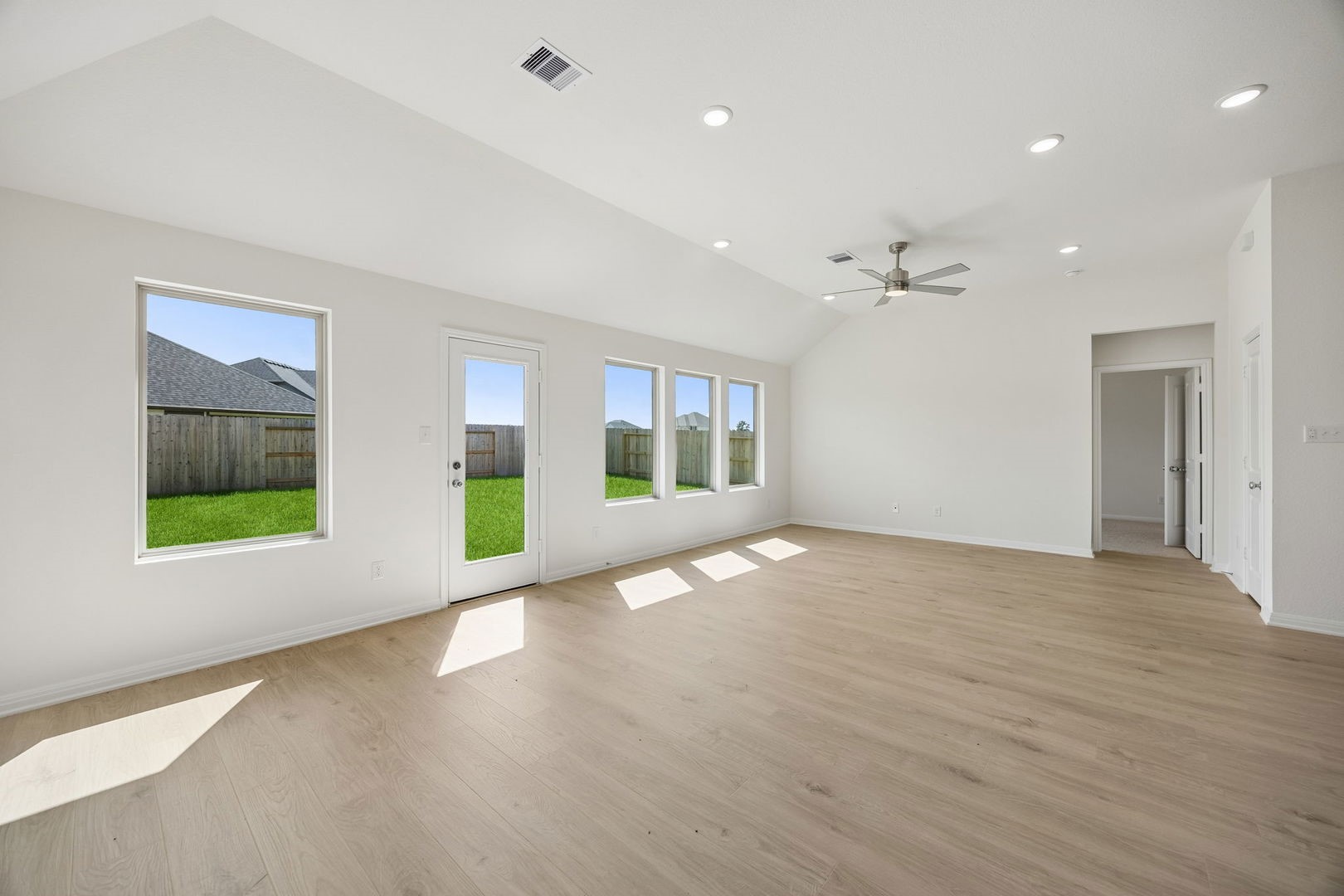 31108 Rena Coast Drive Property Photo 6